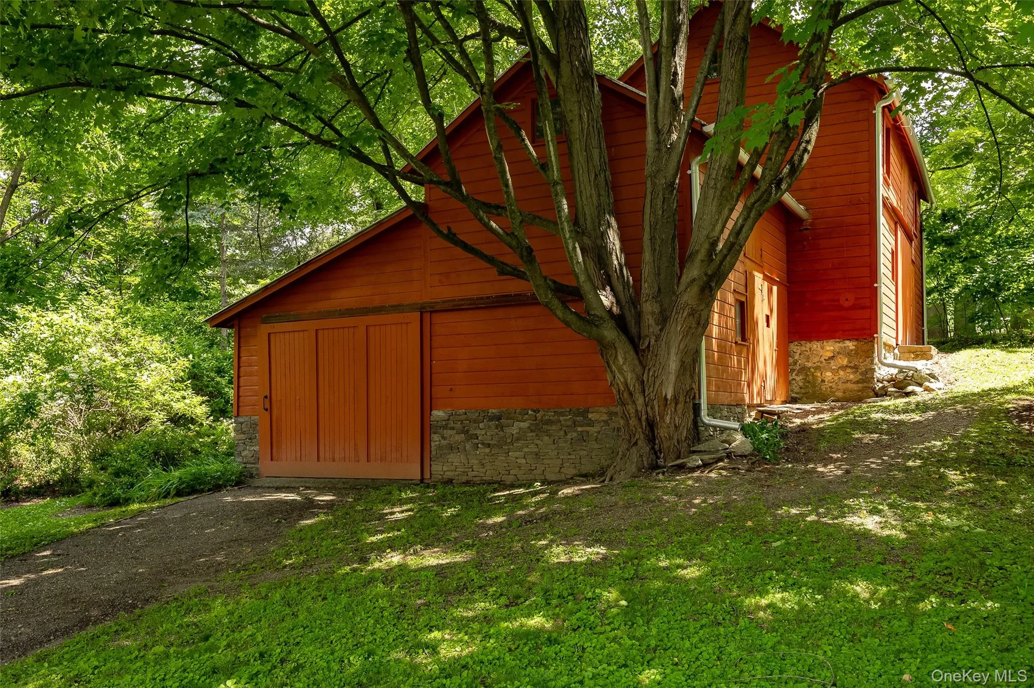 Spacious barn Spacious barn