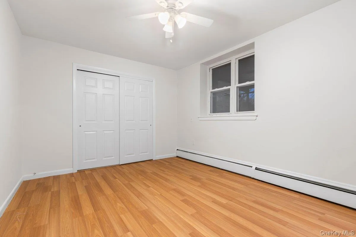 Large bedroom with closet Large bedroom with closet