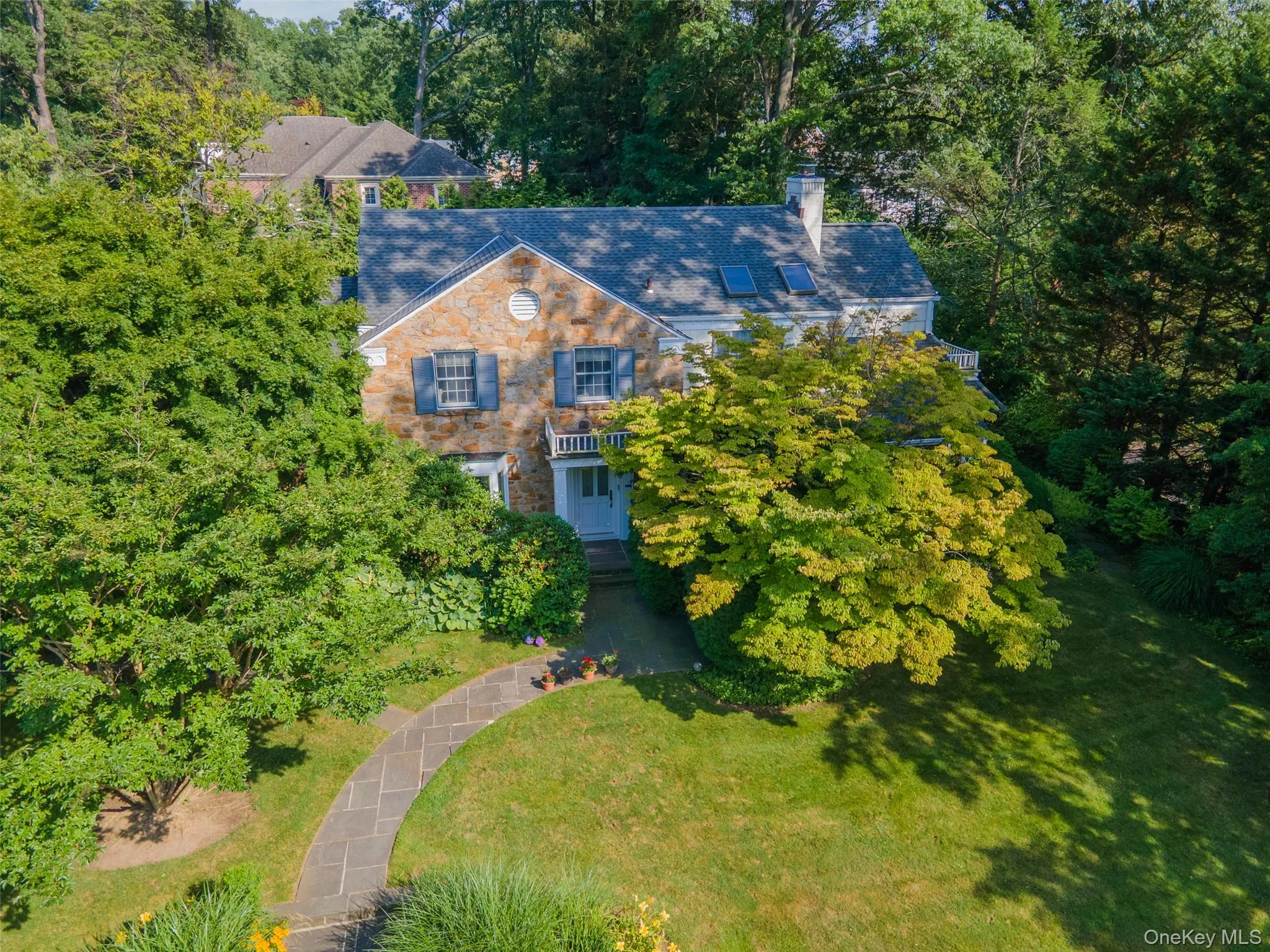 2 Woods Road, North Hempstead, NY, 4 Bedrooms Bedrooms, 10 Rooms Rooms,3 BathroomsBathrooms,Residential,For Rent,Woods,0,1025193 2 Woods Road, North Hempstead, NY, 4 Bedrooms Bedrooms, 10 Rooms Rooms,3 BathroomsBathrooms,Residential,For Rent,Woods,0,1025193