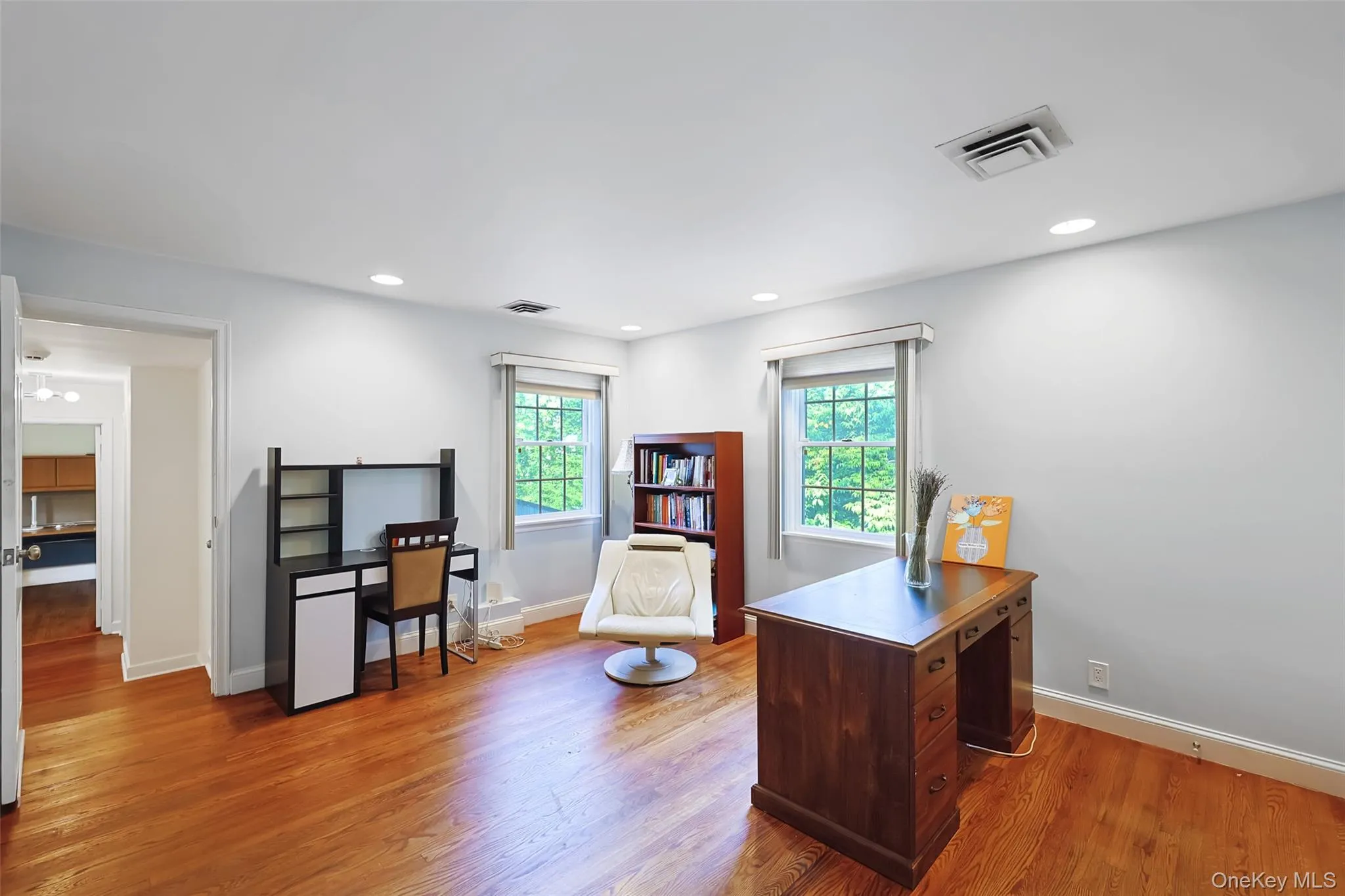 2 Woods Road, North Hempstead, NY, 4 Bedrooms Bedrooms, 10 Rooms Rooms,3 BathroomsBathrooms,Residential,For Rent,Woods,0,1025193 2 Woods Road, North Hempstead, NY, 4 Bedrooms Bedrooms, 10 Rooms Rooms,3 BathroomsBathrooms,Residential,For Rent,Woods,0,1025193