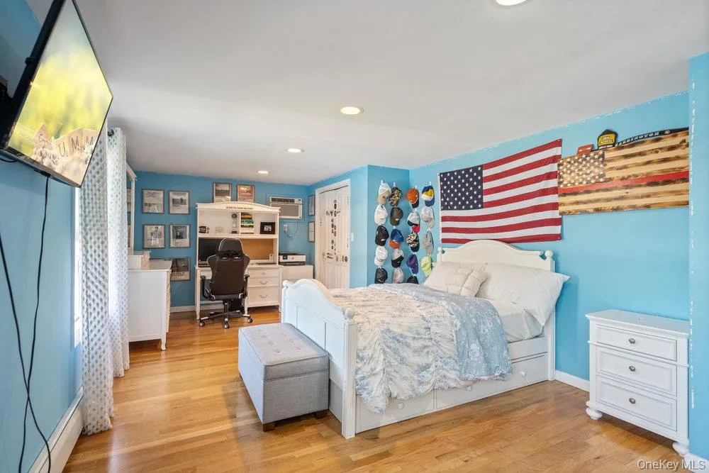 115 Lambert Avenue, Oyster Bay, NY, 5 Bedrooms Bedrooms, 10 Rooms Rooms,2 BathroomsBathrooms,Residential,For Rent,Lambert,0,1025194 115 Lambert Avenue, Oyster Bay, NY, 5 Bedrooms Bedrooms, 10 Rooms Rooms,2 BathroomsBathrooms,Residential,For Rent,Lambert,0,1025194