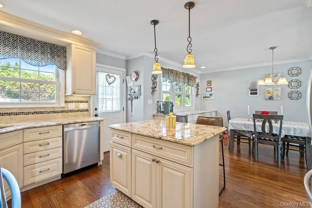 115 Lambert Avenue, Oyster Bay, NY, 5 Bedrooms Bedrooms, 10 Rooms Rooms,2 BathroomsBathrooms,Residential,For Rent,Lambert,0,1025194 115 Lambert Avenue, Oyster Bay, NY, 5 Bedrooms Bedrooms, 10 Rooms Rooms,2 BathroomsBathrooms,Residential,For Rent,Lambert,0,1025194