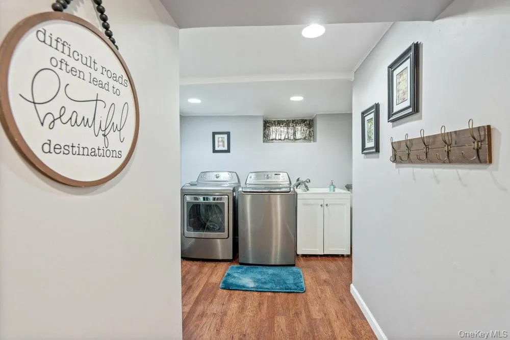 115 Lambert Avenue, Oyster Bay, NY, 5 Bedrooms Bedrooms, 10 Rooms Rooms,2 BathroomsBathrooms,Residential,For Rent,Lambert,0,1025194 115 Lambert Avenue, Oyster Bay, NY, 5 Bedrooms Bedrooms, 10 Rooms Rooms,2 BathroomsBathrooms,Residential,For Rent,Lambert,0,1025194