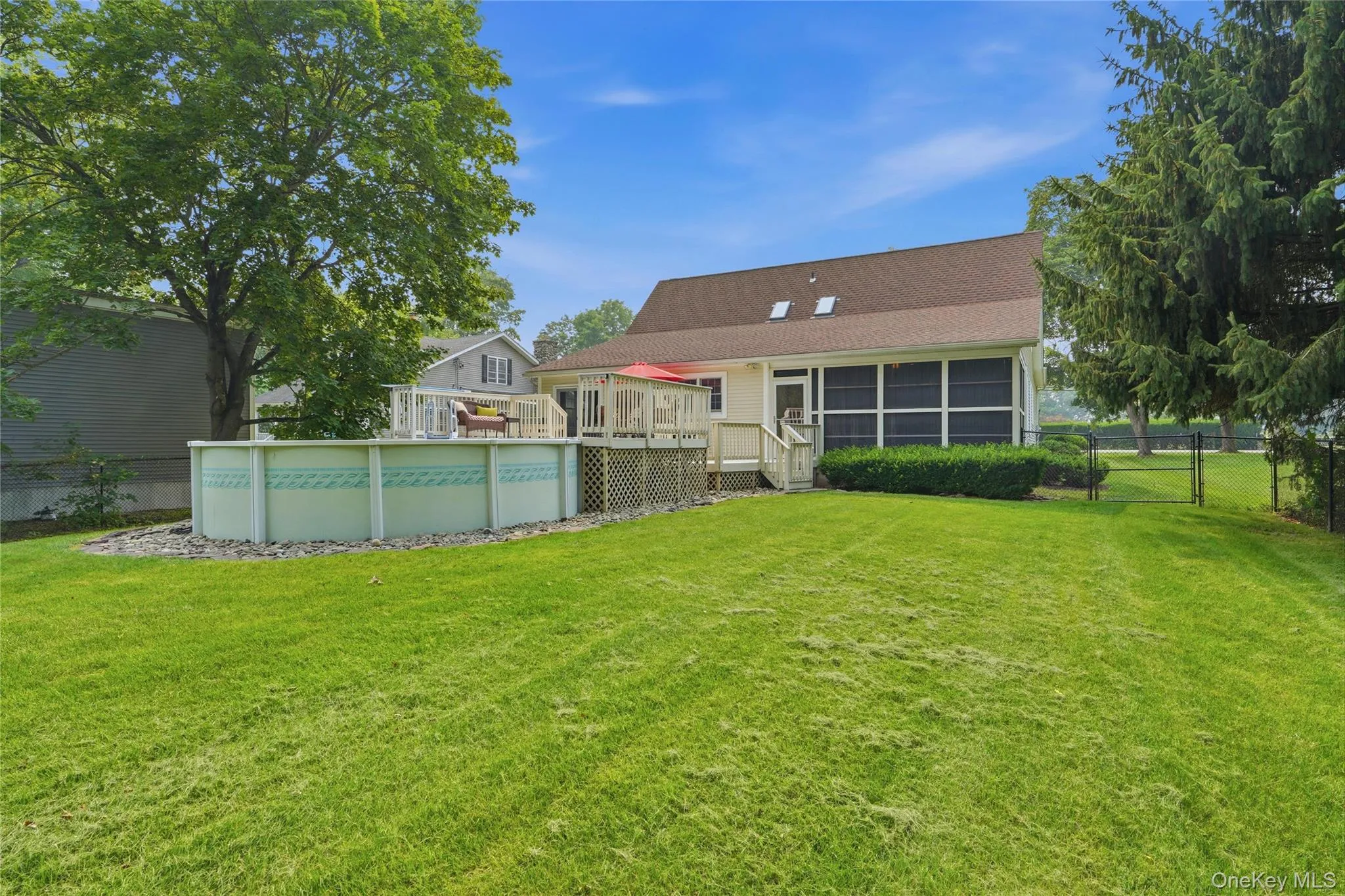 302 Lakeside Road, Newburgh (town), NY, 3 Bedrooms Bedrooms, 7 Rooms Rooms,2 BathroomsBathrooms,Residential,For Rent,Lakeside,0,1025198 302 Lakeside Road, Newburgh (town), NY, 3 Bedrooms Bedrooms, 7 Rooms Rooms,2 BathroomsBathrooms,Residential,For Rent,Lakeside,0,1025198