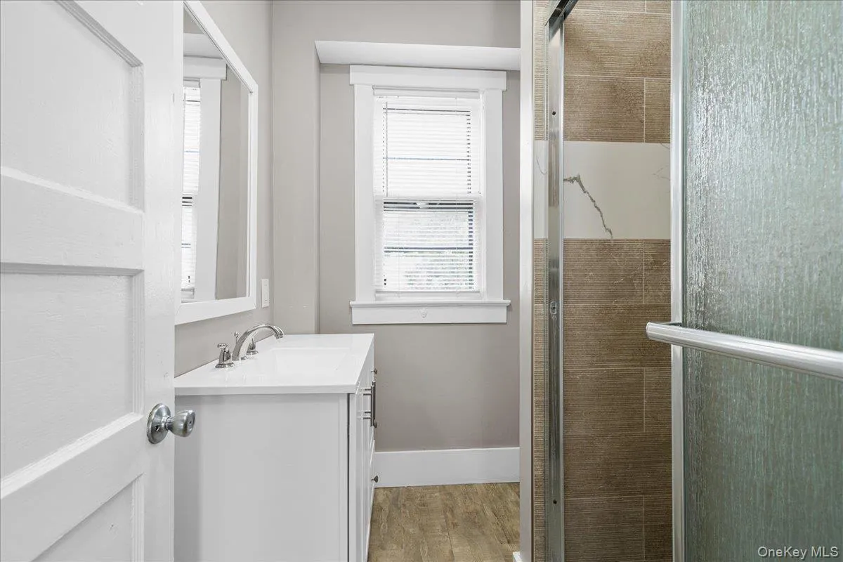 453 Route 17M, Middletown, NY, 3 Bedrooms Bedrooms, 6 Rooms Rooms,1 BathroomBathrooms,Residential Lease,For Rent,Route 17M,0,1025204 453 Route 17M, Middletown, NY, 3 Bedrooms Bedrooms, 6 Rooms Rooms,1 BathroomBathrooms,Residential Lease,For Rent,Route 17M,0,1025204