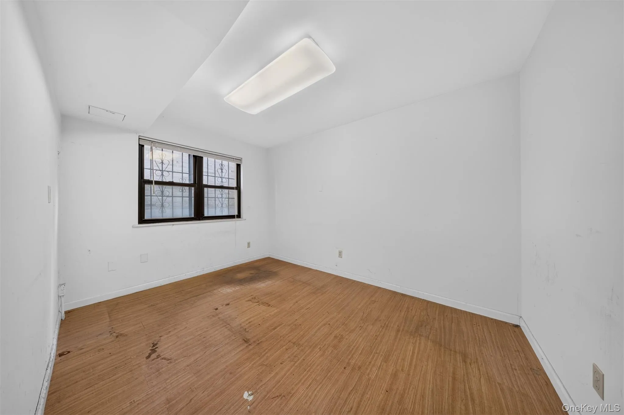 143-27 Roosevelt Avenue, New York, NY, 6 Bedrooms Bedrooms, 17 Rooms Rooms,5 BathroomsBathrooms,Residential,For Rent,Roosevelt,0,1025207 143-27 Roosevelt Avenue, New York, NY, 6 Bedrooms Bedrooms, 17 Rooms Rooms,5 BathroomsBathrooms,Residential,For Rent,Roosevelt,0,1025207