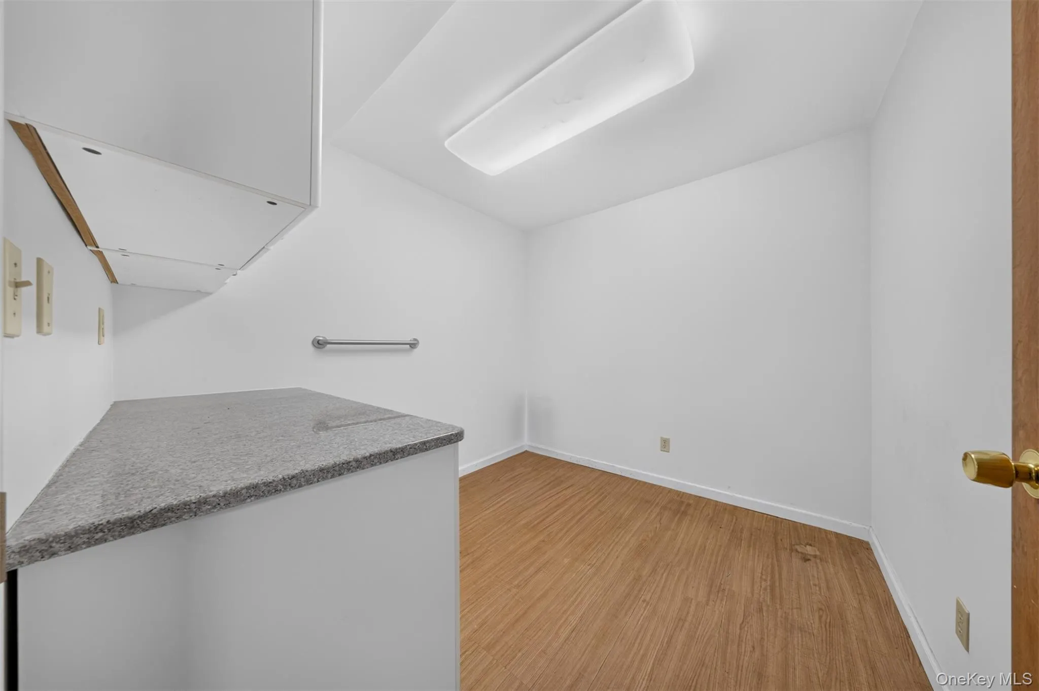 143-27 Roosevelt Avenue, New York, NY, 6 Bedrooms Bedrooms, 17 Rooms Rooms,5 BathroomsBathrooms,Residential,For Rent,Roosevelt,0,1025207 143-27 Roosevelt Avenue, New York, NY, 6 Bedrooms Bedrooms, 17 Rooms Rooms,5 BathroomsBathrooms,Residential,For Rent,Roosevelt,0,1025207