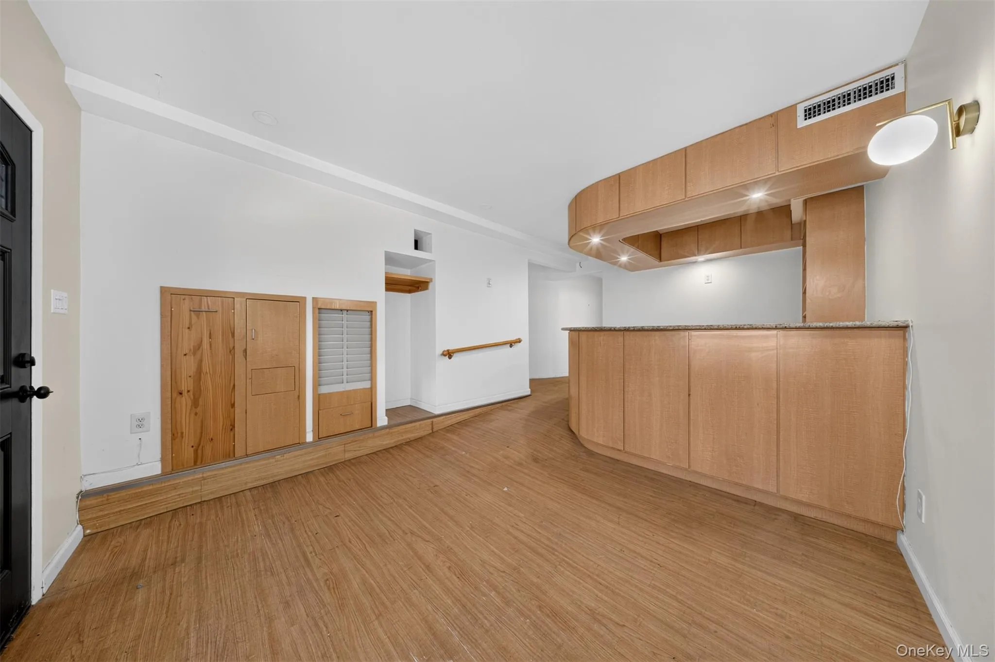 143-27 Roosevelt Avenue, New York, NY, 6 Bedrooms Bedrooms, 17 Rooms Rooms,5 BathroomsBathrooms,Residential,For Rent,Roosevelt,0,1025207 143-27 Roosevelt Avenue, New York, NY, 6 Bedrooms Bedrooms, 17 Rooms Rooms,5 BathroomsBathrooms,Residential,For Rent,Roosevelt,0,1025207