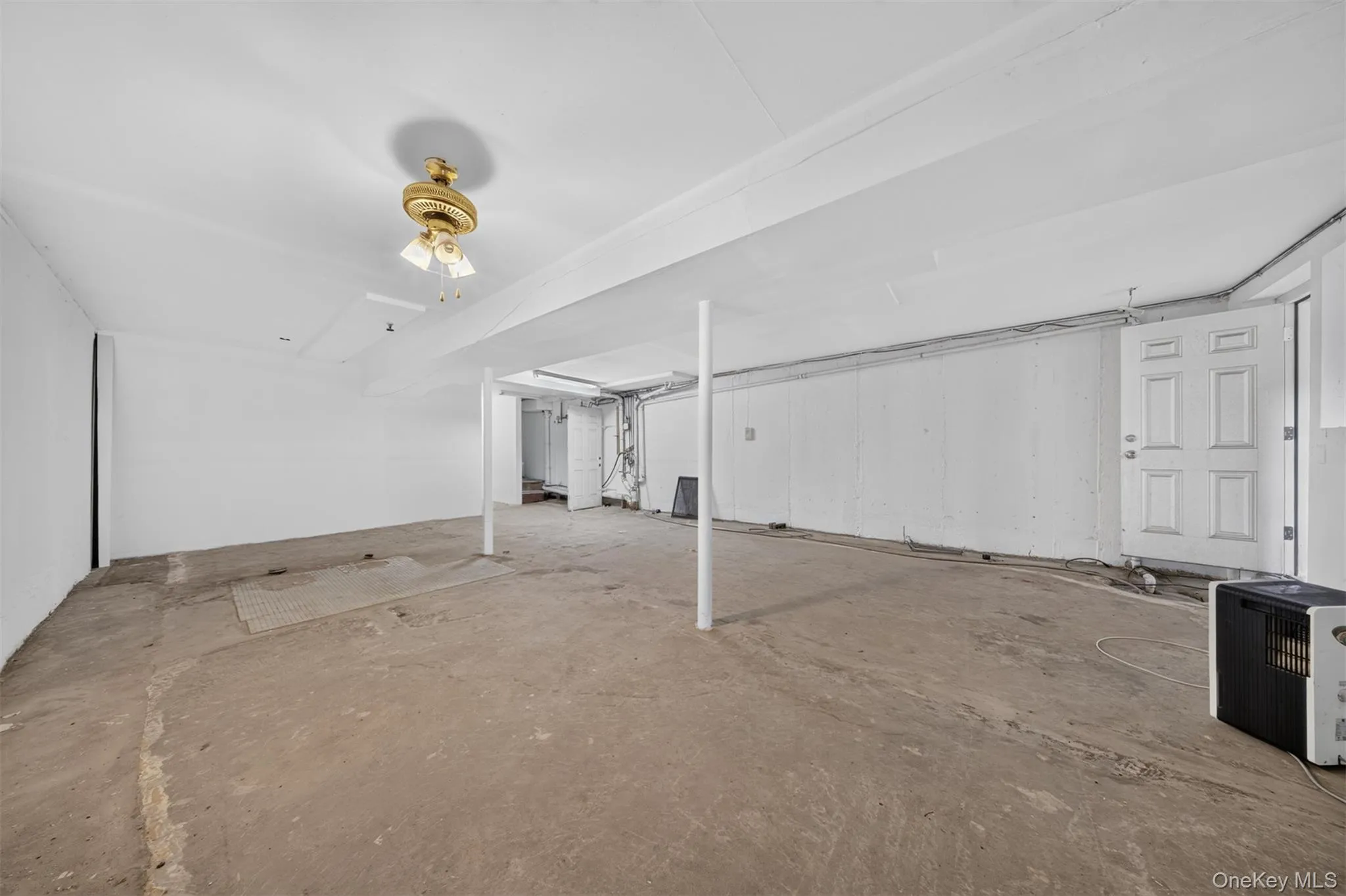 143-27 Roosevelt Avenue, New York, NY, 6 Bedrooms Bedrooms, 17 Rooms Rooms,5 BathroomsBathrooms,Residential,For Rent,Roosevelt,0,1025207 143-27 Roosevelt Avenue, New York, NY, 6 Bedrooms Bedrooms, 17 Rooms Rooms,5 BathroomsBathrooms,Residential,For Rent,Roosevelt,0,1025207