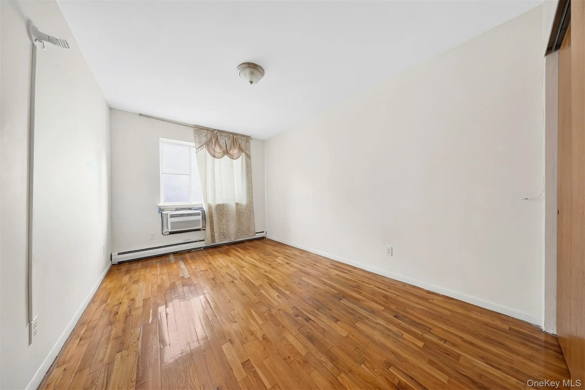143-27 Roosevelt Avenue, New York, NY, 6 Bedrooms Bedrooms, 17 Rooms Rooms,5 BathroomsBathrooms,Residential,For Rent,Roosevelt,0,1025207 143-27 Roosevelt Avenue, New York, NY, 6 Bedrooms Bedrooms, 17 Rooms Rooms,5 BathroomsBathrooms,Residential,For Rent,Roosevelt,0,1025207