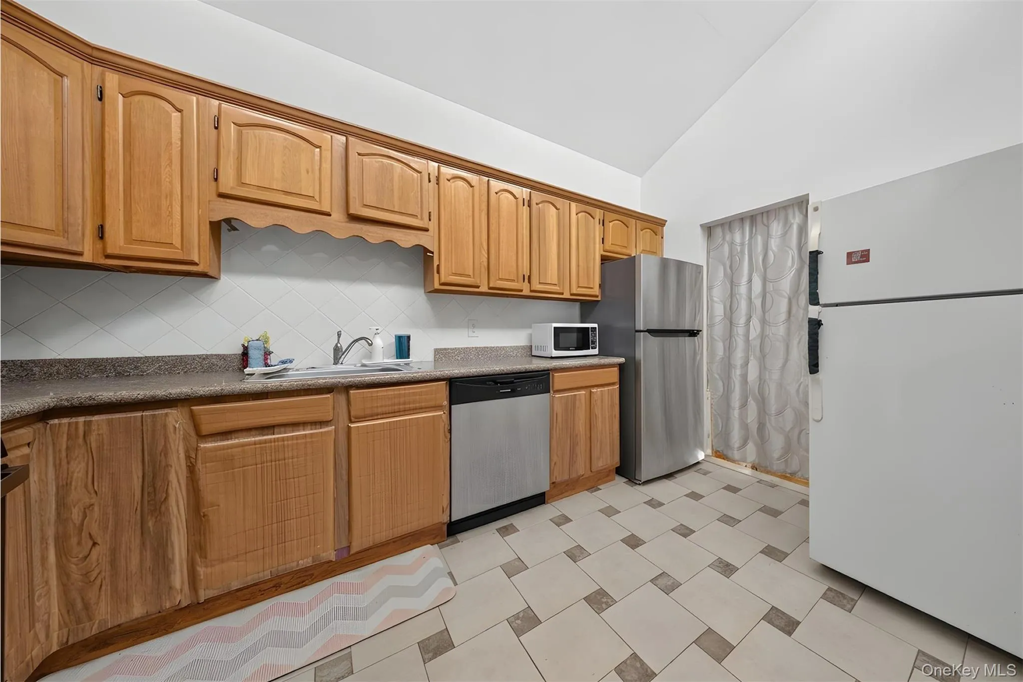 143-27 Roosevelt Avenue, New York, NY, 6 Bedrooms Bedrooms, 17 Rooms Rooms,5 BathroomsBathrooms,Residential,For Rent,Roosevelt,0,1025207 143-27 Roosevelt Avenue, New York, NY, 6 Bedrooms Bedrooms, 17 Rooms Rooms,5 BathroomsBathrooms,Residential,For Rent,Roosevelt,0,1025207