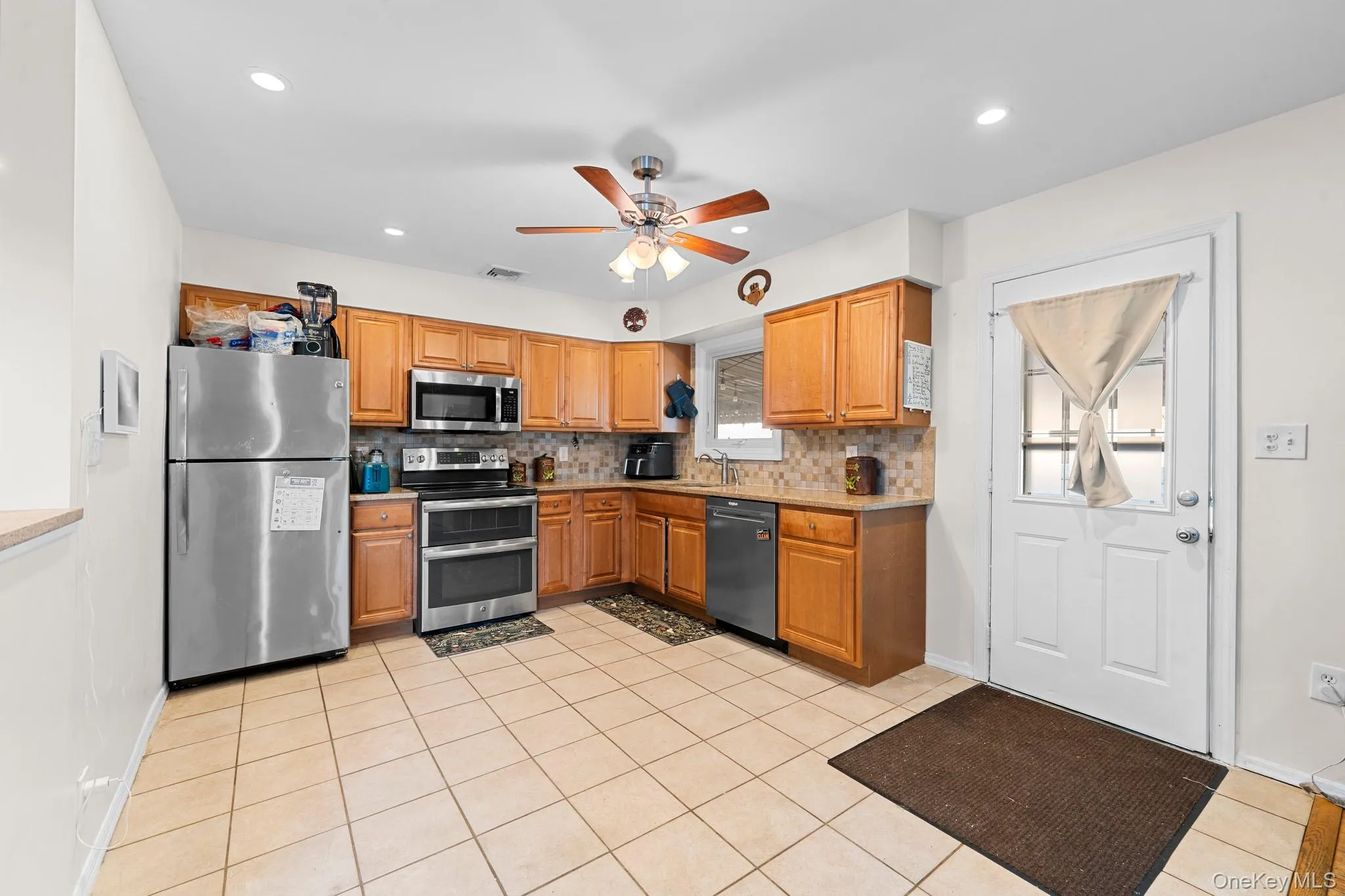 30 44th Street, Babylon, NY, 3 Bedrooms Bedrooms, 5 Rooms Rooms,2 BathroomsBathrooms,Residential,For Rent,44th,0,1025209 30 44th Street, Babylon, NY, 3 Bedrooms Bedrooms, 5 Rooms Rooms,2 BathroomsBathrooms,Residential,For Rent,44th,0,1025209