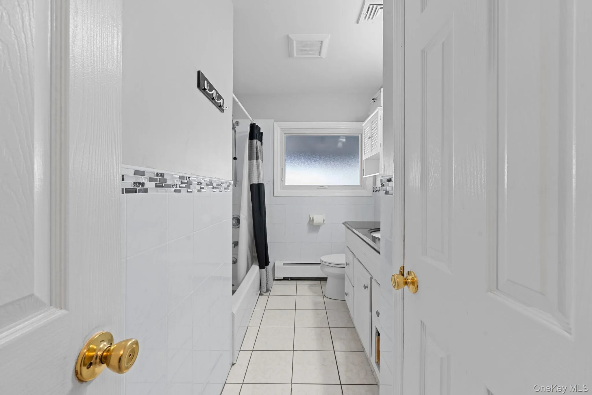 30 44th Street, Babylon, NY, 3 Bedrooms Bedrooms, 5 Rooms Rooms,2 BathroomsBathrooms,Residential,For Rent,44th,0,1025209 30 44th Street, Babylon, NY, 3 Bedrooms Bedrooms, 5 Rooms Rooms,2 BathroomsBathrooms,Residential,For Rent,44th,0,1025209