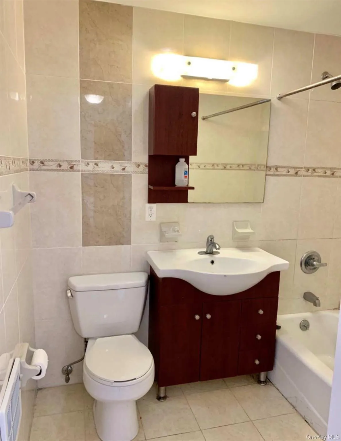 37-20 Prince Street, New York, NY, 2 Bedrooms Bedrooms, 4 Rooms Rooms,1 BathroomBathrooms,Residential,For Rent,Prince,0,1025213 37-20 Prince Street, New York, NY, 2 Bedrooms Bedrooms, 4 Rooms Rooms,1 BathroomBathrooms,Residential,For Rent,Prince,0,1025213
