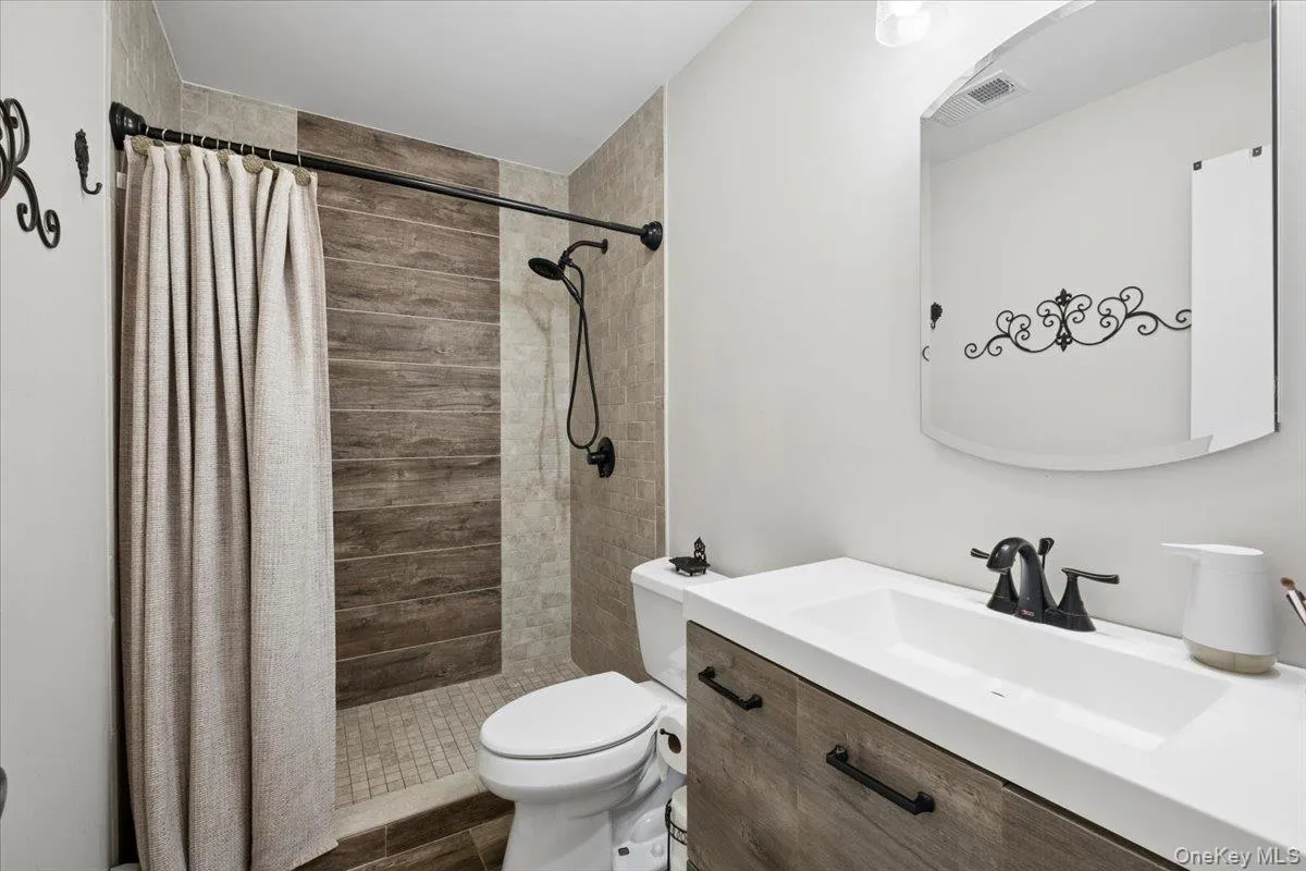 17 High Meadow Trail, Peekskill, NY, 3 Bedrooms Bedrooms, 6 Rooms Rooms,2 BathroomsBathrooms,Residential,For Rent,High Meadow,0,1025219 17 High Meadow Trail, Peekskill, NY, 3 Bedrooms Bedrooms, 6 Rooms Rooms,2 BathroomsBathrooms,Residential,For Rent,High Meadow,0,1025219