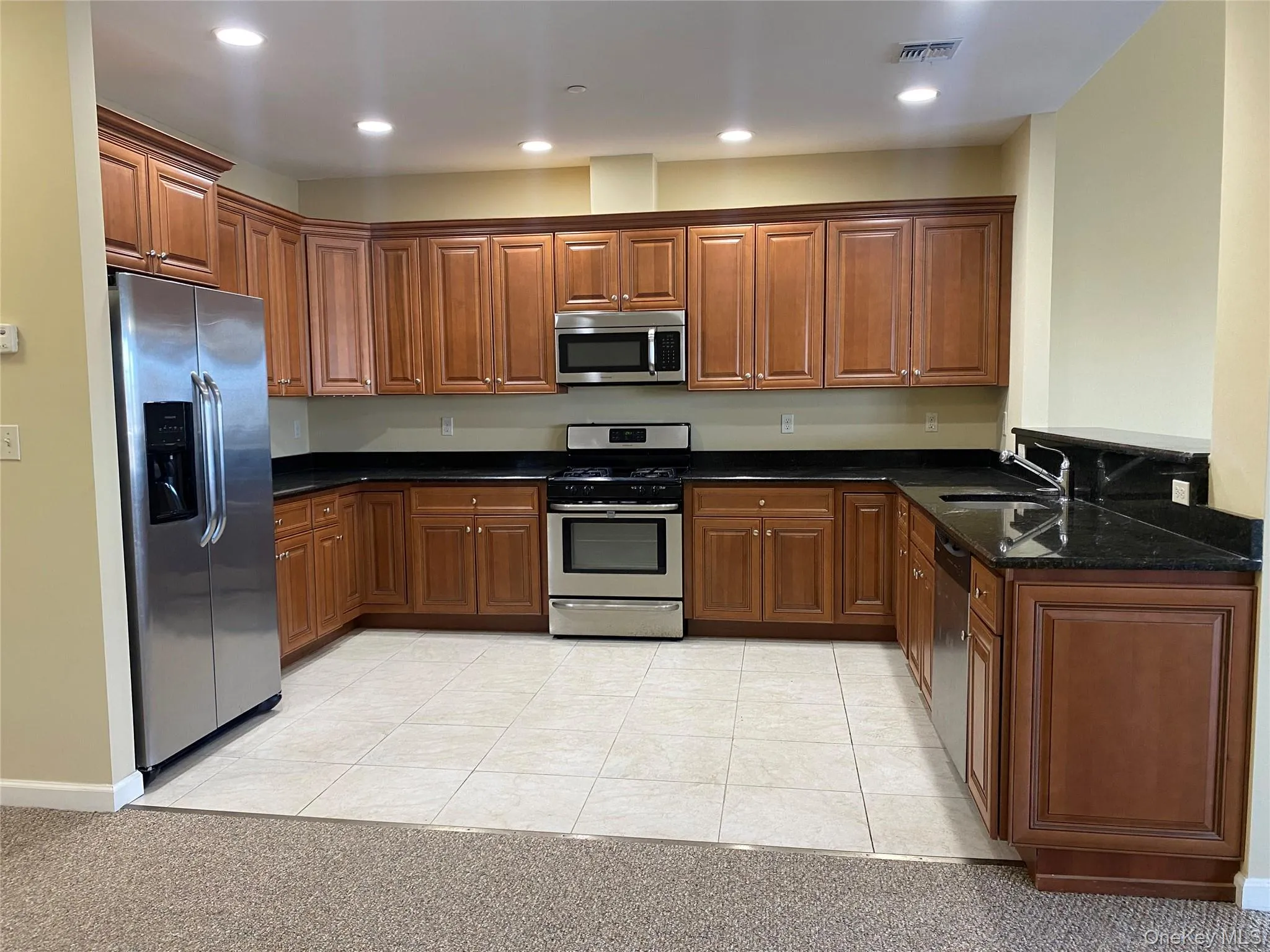 3 Nicole, Babylon, NY, 2 Bedrooms Bedrooms, 5 Rooms Rooms,2 BathroomsBathrooms,Residential Lease,For Rent,Nicole,0,1025220 3 Nicole, Babylon, NY, 2 Bedrooms Bedrooms, 5 Rooms Rooms,2 BathroomsBathrooms,Residential Lease,For Rent,Nicole,0,1025220