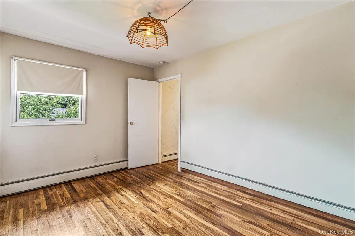 10 Clemson Lane, Oyster Bay, NY, 5 Bedrooms Bedrooms, 12 Rooms Rooms,3 BathroomsBathrooms,Residential,For Rent,Clemson,0,1025222 10 Clemson Lane, Oyster Bay, NY, 5 Bedrooms Bedrooms, 12 Rooms Rooms,3 BathroomsBathrooms,Residential,For Rent,Clemson,0,1025222
