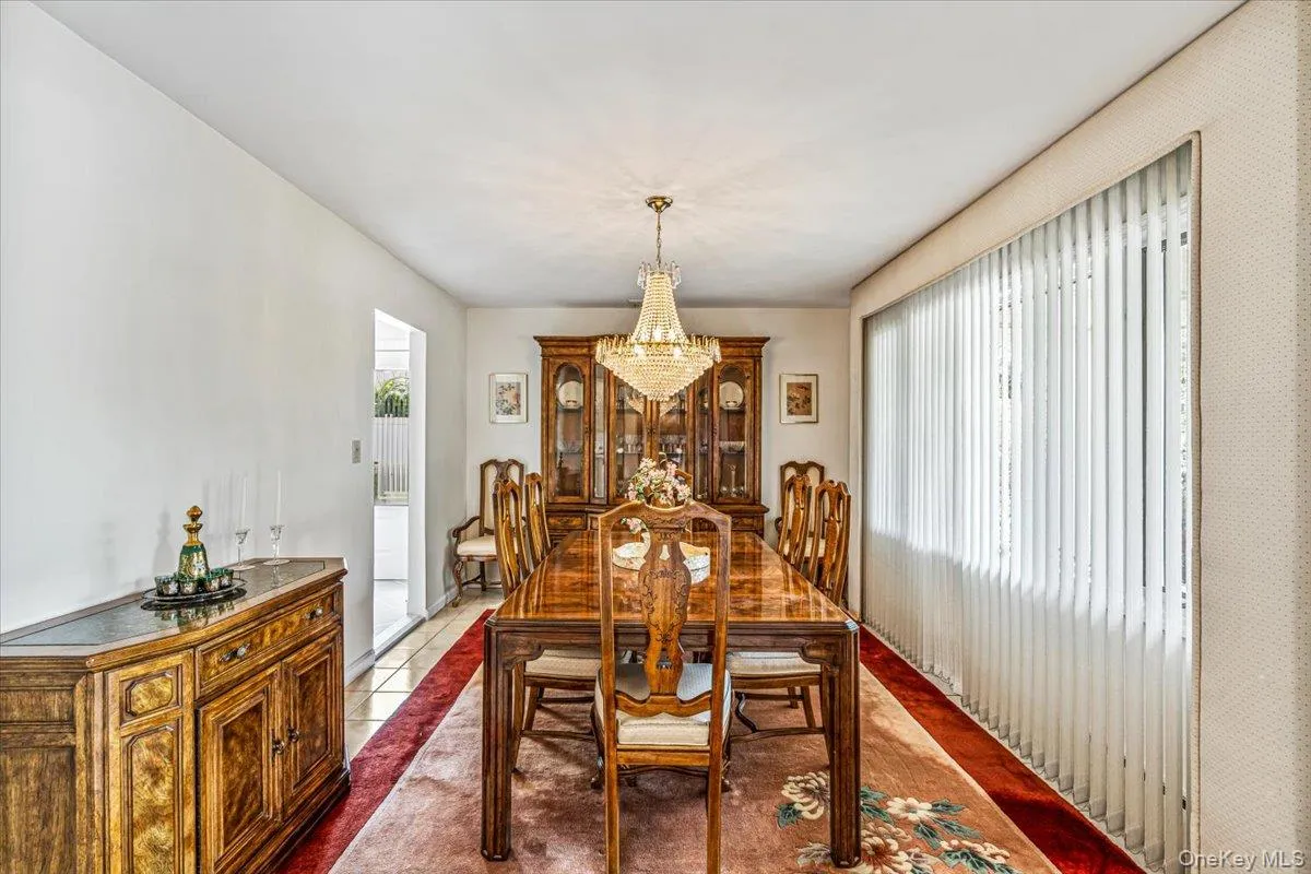 10 Clemson Lane, Oyster Bay, NY, 5 Bedrooms Bedrooms, 12 Rooms Rooms,3 BathroomsBathrooms,Residential,For Rent,Clemson,0,1025222 10 Clemson Lane, Oyster Bay, NY, 5 Bedrooms Bedrooms, 12 Rooms Rooms,3 BathroomsBathrooms,Residential,For Rent,Clemson,0,1025222