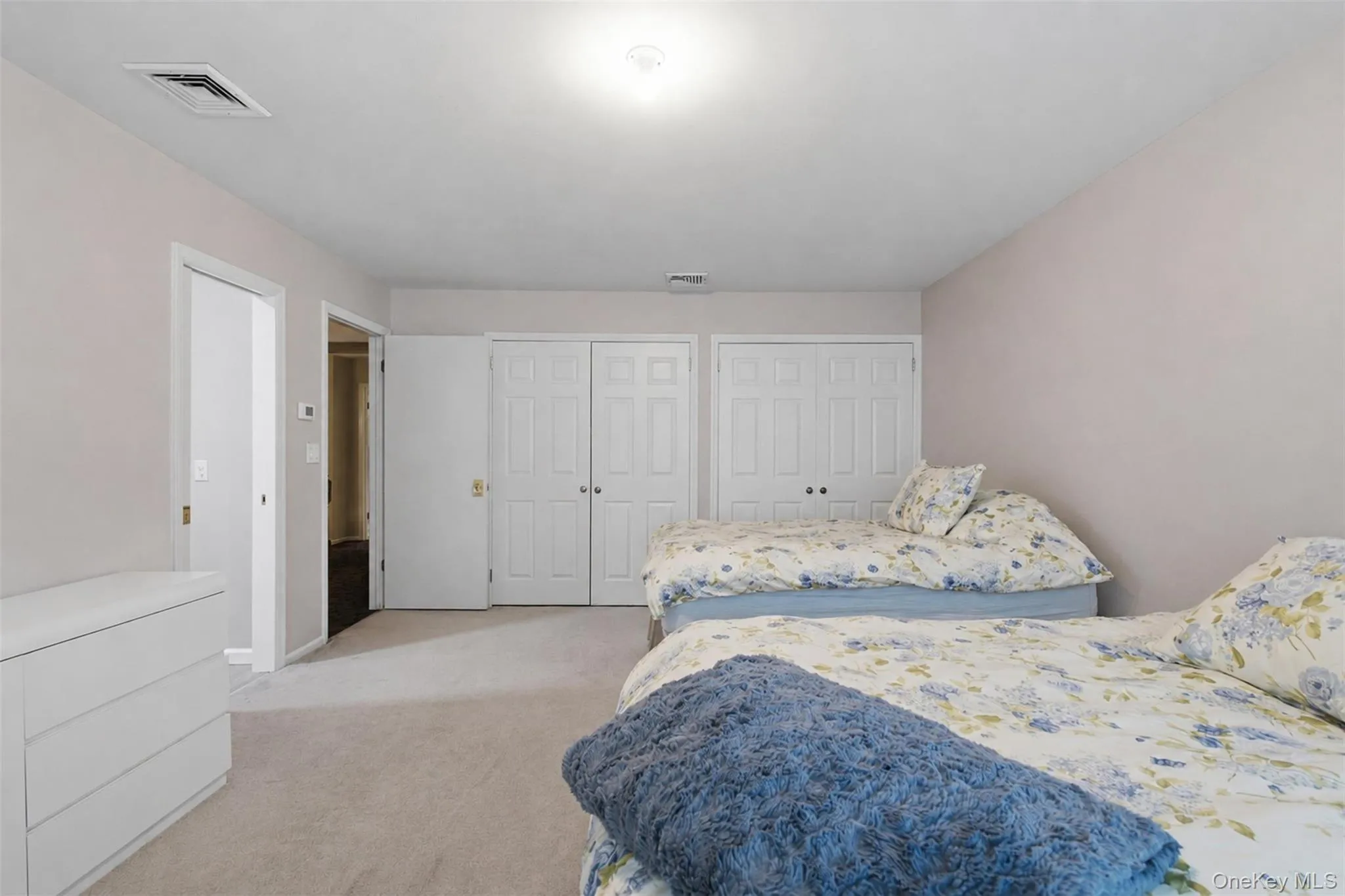 391 Pleasant Hill Drive, Clarkstown, NY, 5 Bedrooms Bedrooms, 17 Rooms Rooms,4 BathroomsBathrooms,Residential,For Rent,Pleasant Hill,0,1025224 391 Pleasant Hill Drive, Clarkstown, NY, 5 Bedrooms Bedrooms, 17 Rooms Rooms,4 BathroomsBathrooms,Residential,For Rent,Pleasant Hill,0,1025224
