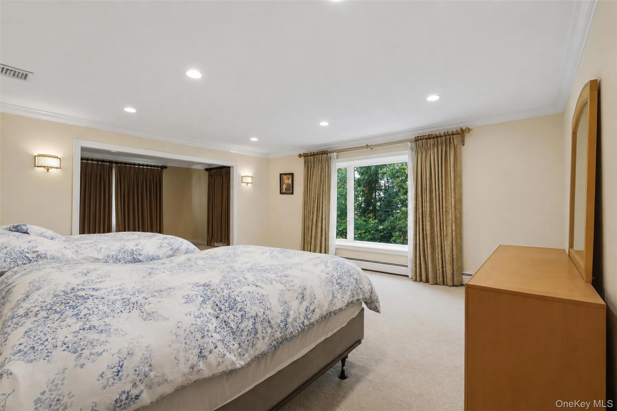 391 Pleasant Hill Drive, Clarkstown, NY, 5 Bedrooms Bedrooms, 17 Rooms Rooms,4 BathroomsBathrooms,Residential,For Rent,Pleasant Hill,0,1025224 391 Pleasant Hill Drive, Clarkstown, NY, 5 Bedrooms Bedrooms, 17 Rooms Rooms,4 BathroomsBathrooms,Residential,For Rent,Pleasant Hill,0,1025224