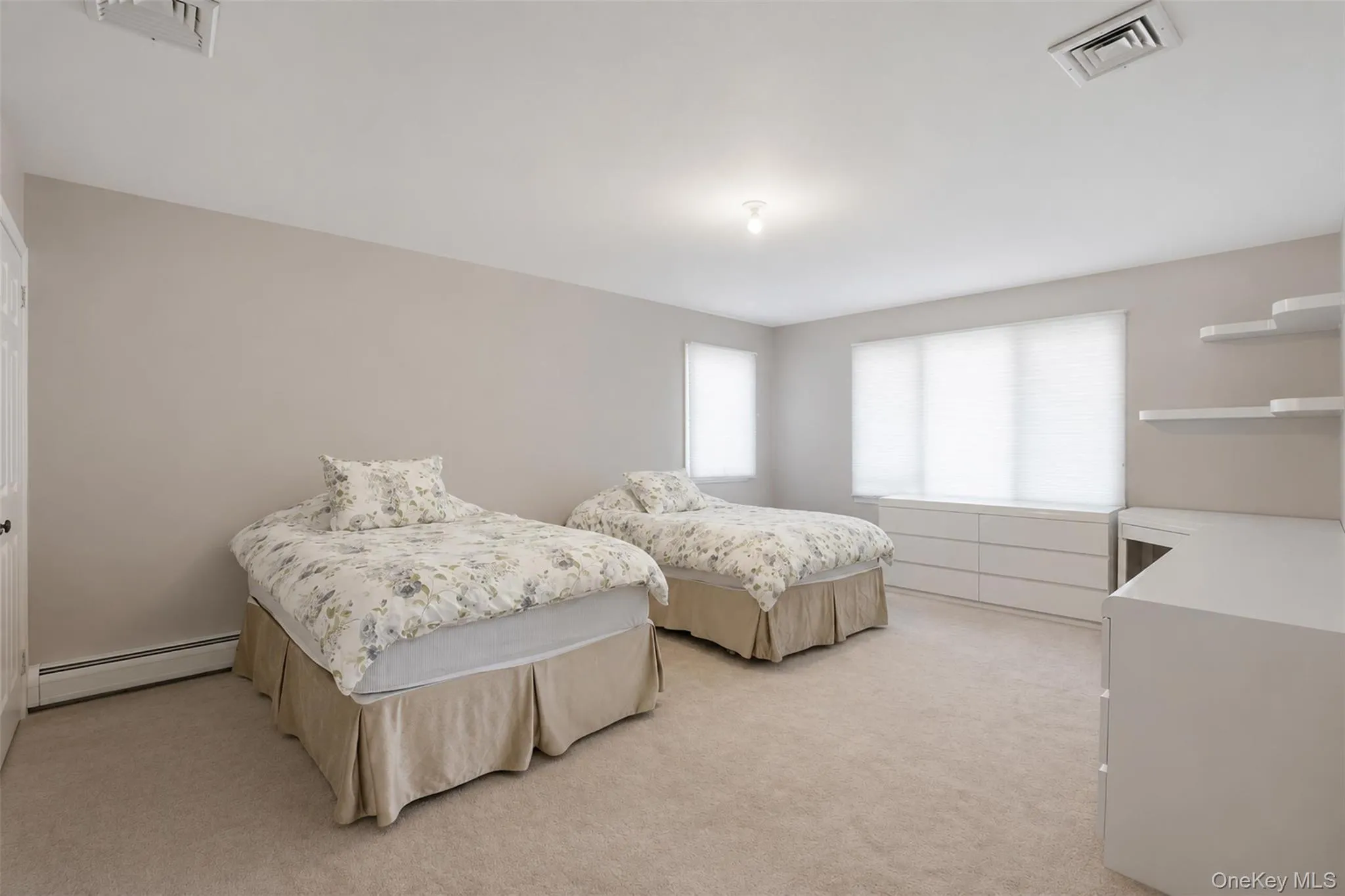 391 Pleasant Hill Drive, Clarkstown, NY, 5 Bedrooms Bedrooms, 17 Rooms Rooms,4 BathroomsBathrooms,Residential,For Rent,Pleasant Hill,0,1025224 391 Pleasant Hill Drive, Clarkstown, NY, 5 Bedrooms Bedrooms, 17 Rooms Rooms,4 BathroomsBathrooms,Residential,For Rent,Pleasant Hill,0,1025224