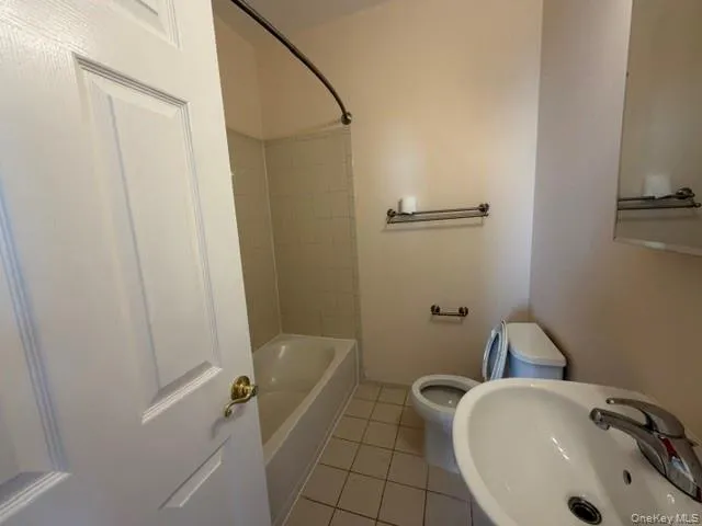 6416 Ocean Avenue, New York, NY, 3 Bedrooms Bedrooms, 9 Rooms Rooms,2 BathroomsBathrooms,Residential Lease,For Rent,Ocean,0,1025227 6416 Ocean Avenue, New York, NY, 3 Bedrooms Bedrooms, 9 Rooms Rooms,2 BathroomsBathrooms,Residential Lease,For Rent,Ocean,0,1025227