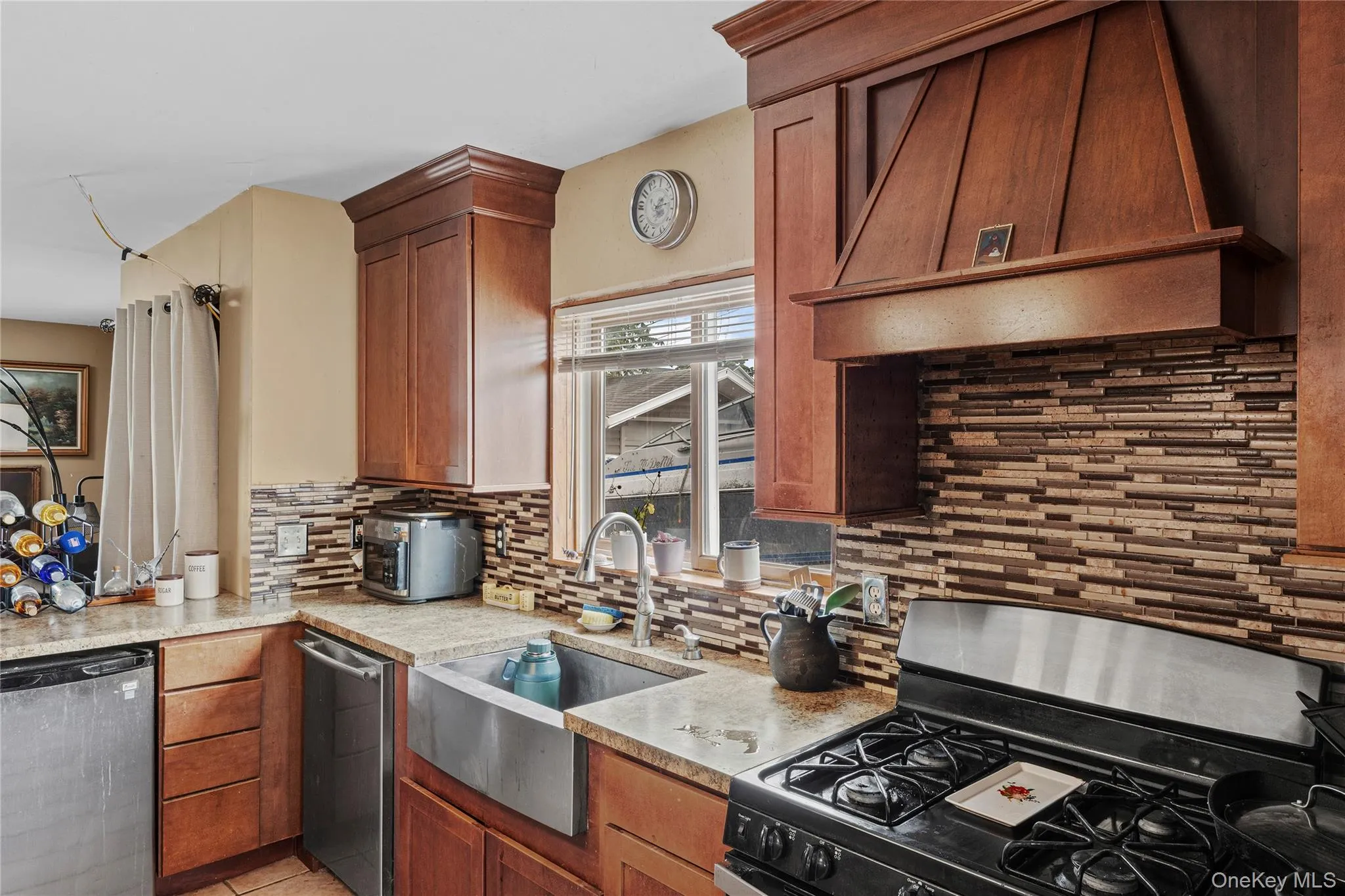 547 Sunnybrook Drive, Hempstead, NY, 5 Bedrooms Bedrooms, 7 Rooms Rooms,2 BathroomsBathrooms,Residential,For Rent,Sunnybrook,0,1025229 547 Sunnybrook Drive, Hempstead, NY, 5 Bedrooms Bedrooms, 7 Rooms Rooms,2 BathroomsBathrooms,Residential,For Rent,Sunnybrook,0,1025229