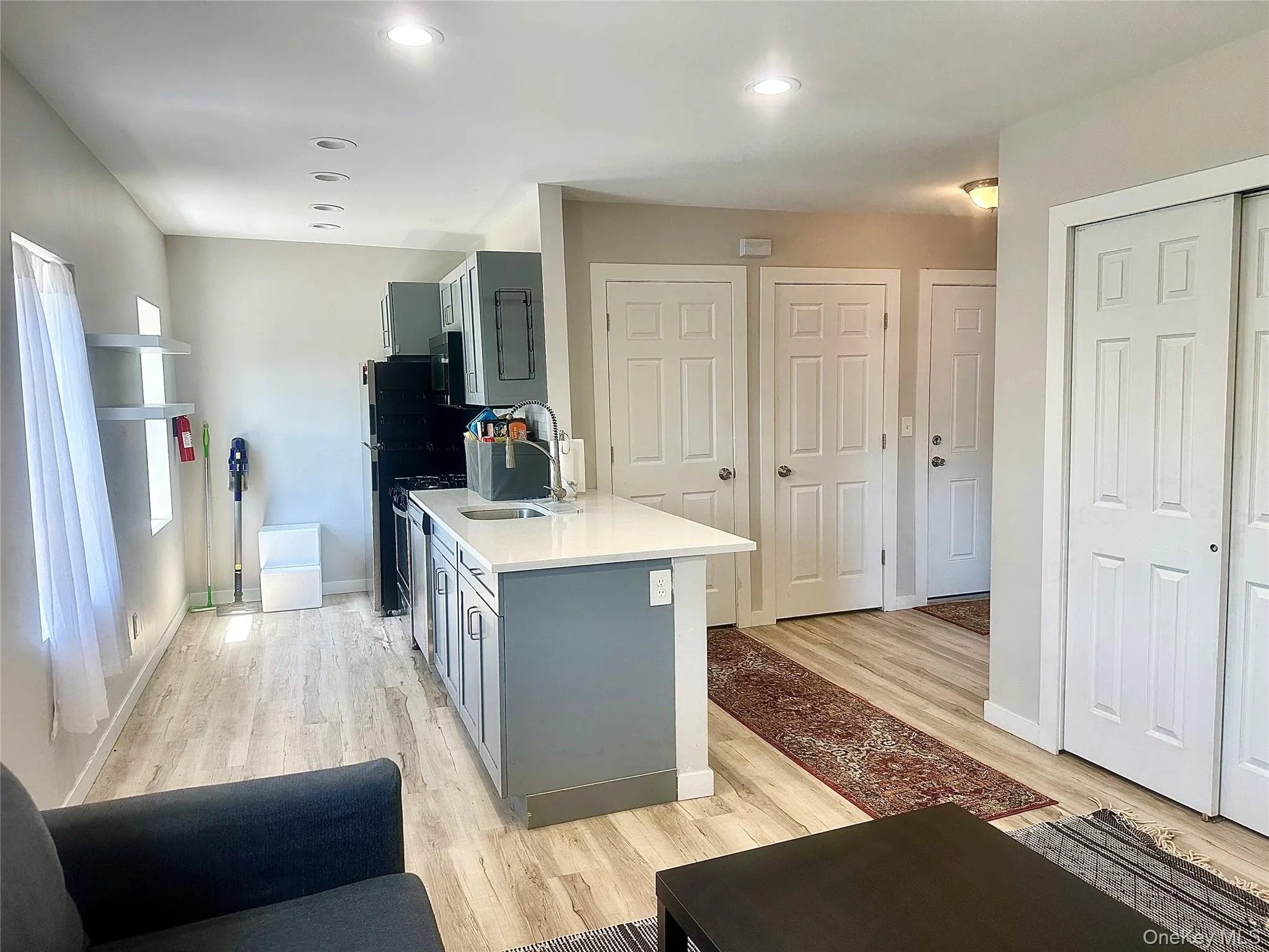 374 VERPLANCK Avenue, Beacon, NY, 1 Bedroom Bedrooms, 3 Rooms Rooms,1 BathroomBathrooms,Residential Lease,For Rent,VERPLANCK,0,1025234 374 VERPLANCK Avenue, Beacon, NY, 1 Bedroom Bedrooms, 3 Rooms Rooms,1 BathroomBathrooms,Residential Lease,For Rent,VERPLANCK,0,1025234
