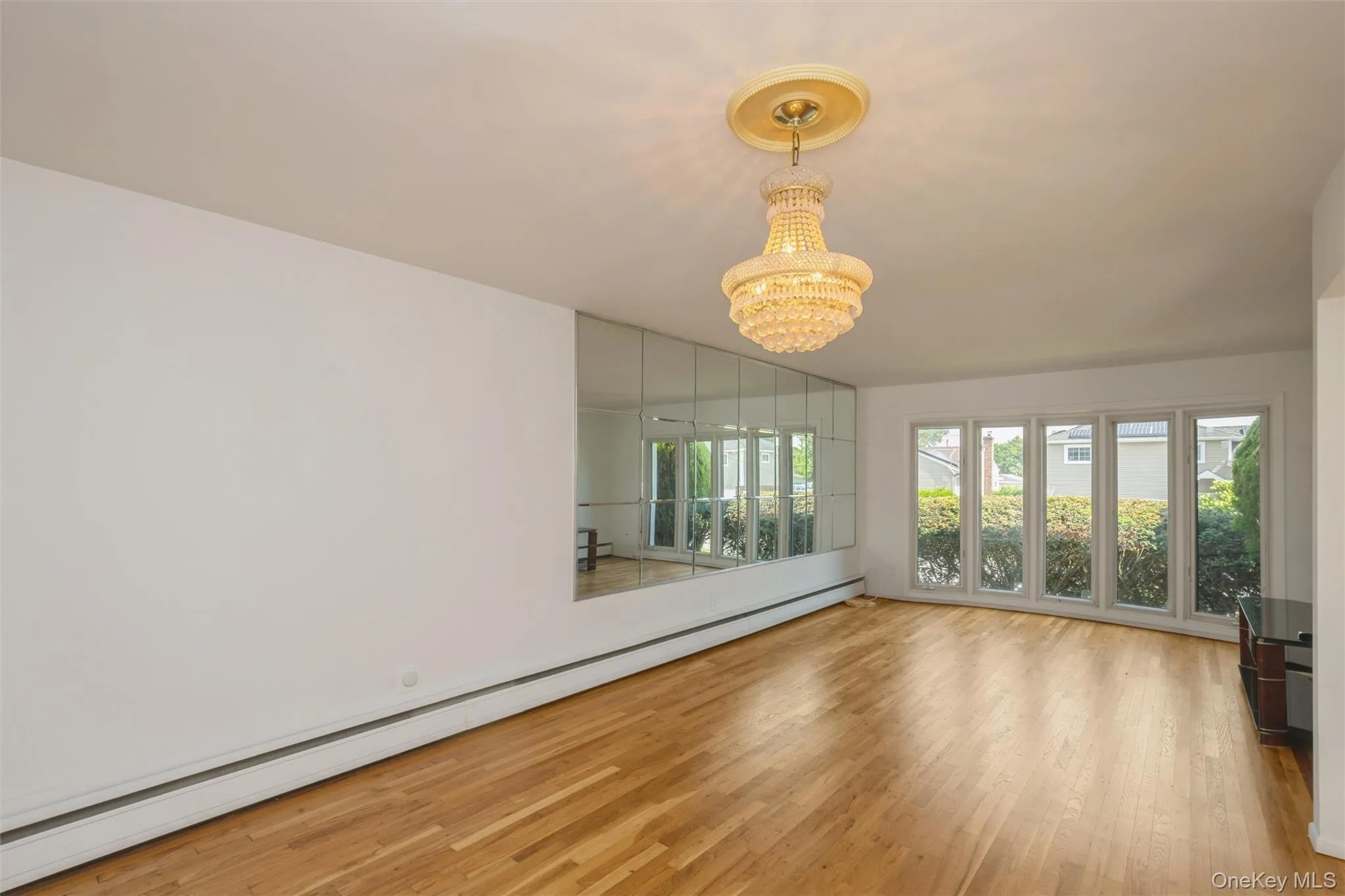 258 Aster Street, Oyster Bay, NY, 3 Bedrooms Bedrooms, 7 Rooms Rooms,1 BathroomBathrooms,Residential,For Rent,Aster,0,1025236 258 Aster Street, Oyster Bay, NY, 3 Bedrooms Bedrooms, 7 Rooms Rooms,1 BathroomBathrooms,Residential,For Rent,Aster,0,1025236