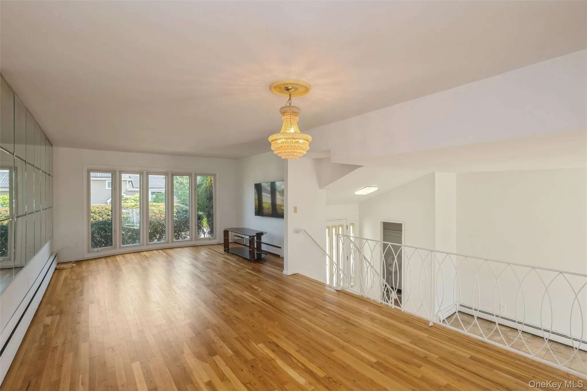 258 Aster Street, Oyster Bay, NY, 3 Bedrooms Bedrooms, 7 Rooms Rooms,1 BathroomBathrooms,Residential,For Rent,Aster,0,1025236 258 Aster Street, Oyster Bay, NY, 3 Bedrooms Bedrooms, 7 Rooms Rooms,1 BathroomBathrooms,Residential,For Rent,Aster,0,1025236