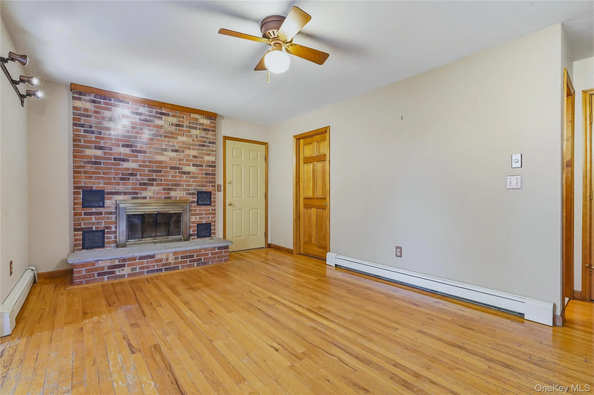 12 Kristi Lane, Poughkeepsie, NY, 4 Bedrooms Bedrooms, 12 Rooms Rooms,2 BathroomsBathrooms,Residential,For Rent,Kristi,0,1025240 12 Kristi Lane, Poughkeepsie, NY, 4 Bedrooms Bedrooms, 12 Rooms Rooms,2 BathroomsBathrooms,Residential,For Rent,Kristi,0,1025240