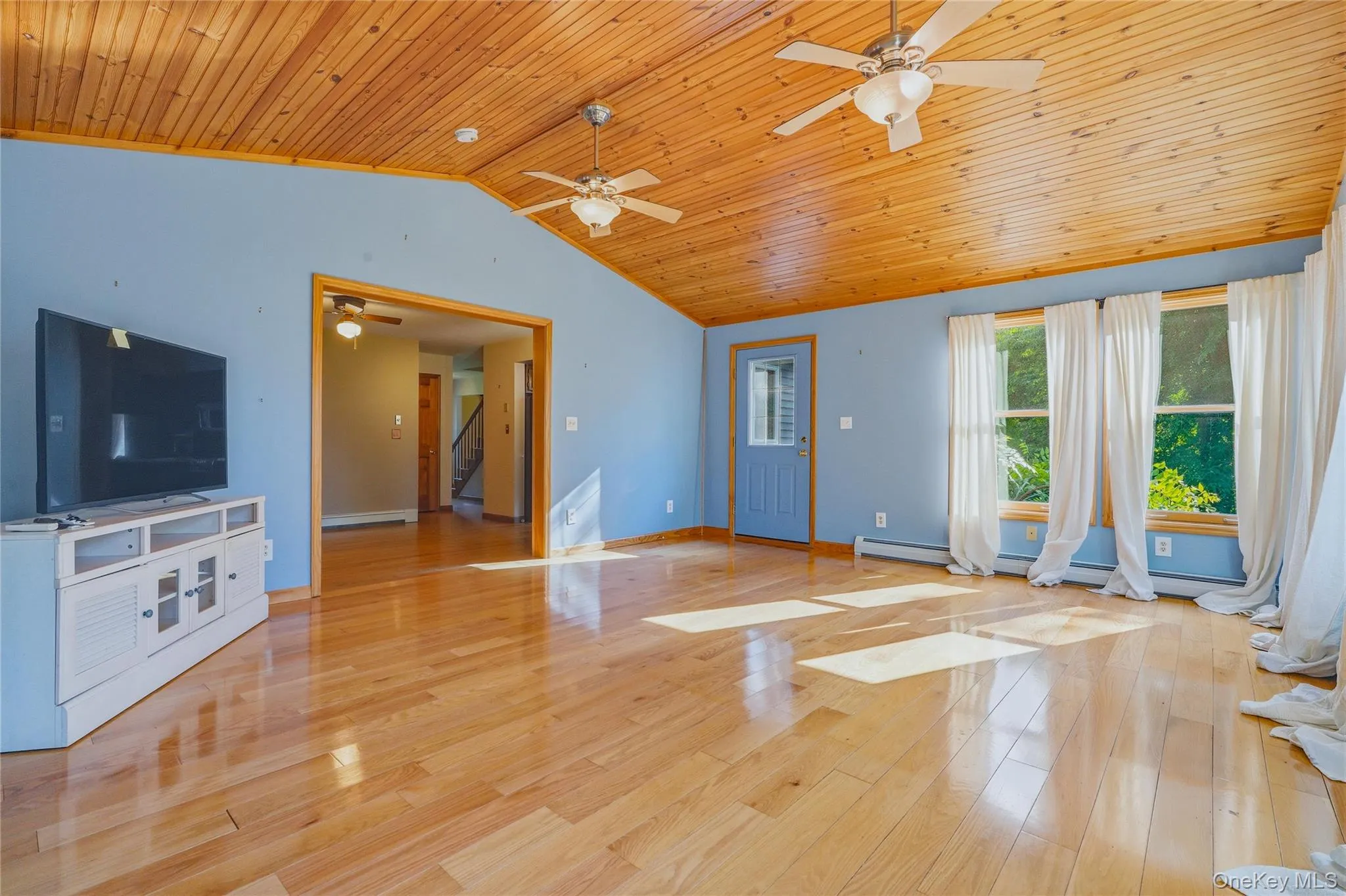 12 Kristi Lane, Poughkeepsie, NY, 4 Bedrooms Bedrooms, 12 Rooms Rooms,2 BathroomsBathrooms,Residential,For Rent,Kristi,0,1025240 12 Kristi Lane, Poughkeepsie, NY, 4 Bedrooms Bedrooms, 12 Rooms Rooms,2 BathroomsBathrooms,Residential,For Rent,Kristi,0,1025240