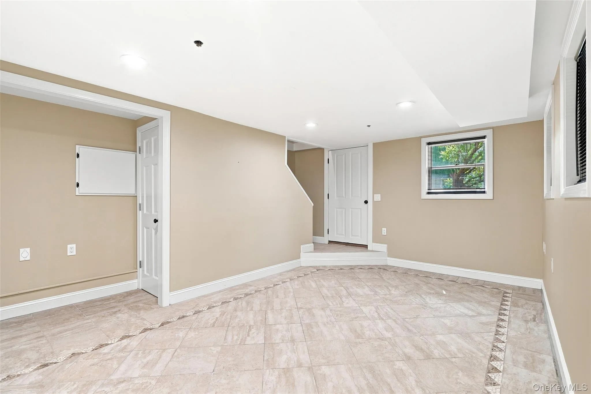 Lower-Level Full Finished. Lower-Level Full Finished.