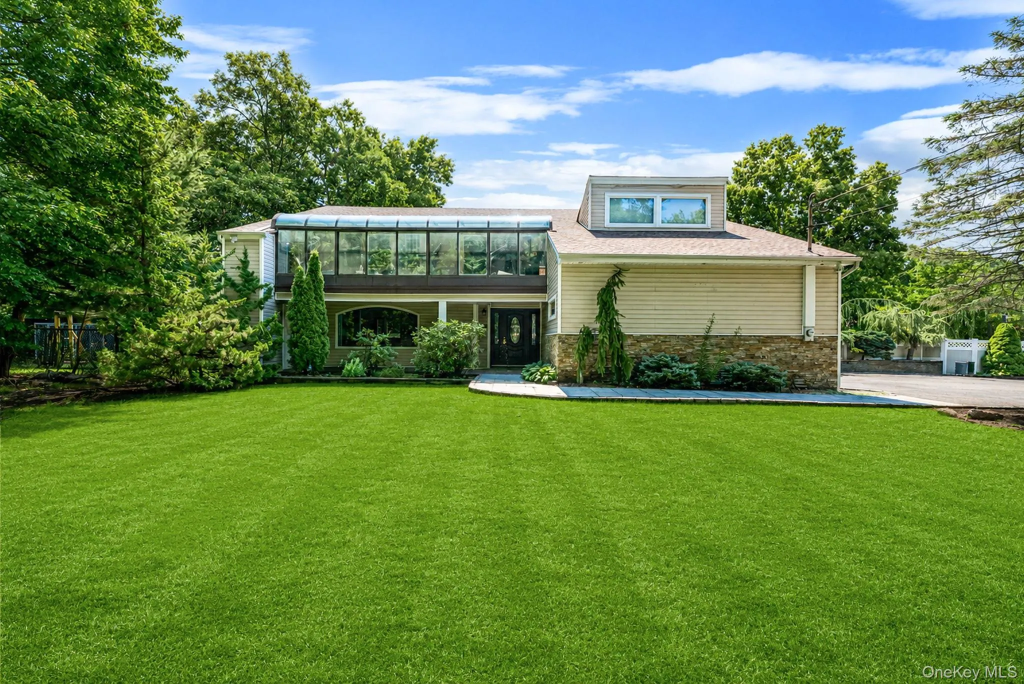 174 Dix Hills Road, Huntington, NY, 3 Bedrooms Bedrooms, 10 Rooms Rooms,2 BathroomsBathrooms,Residential,For Rent,Dix Hills,0,1025247 174 Dix Hills Road, Huntington, NY, 3 Bedrooms Bedrooms, 10 Rooms Rooms,2 BathroomsBathrooms,Residential,For Rent,Dix Hills,0,1025247