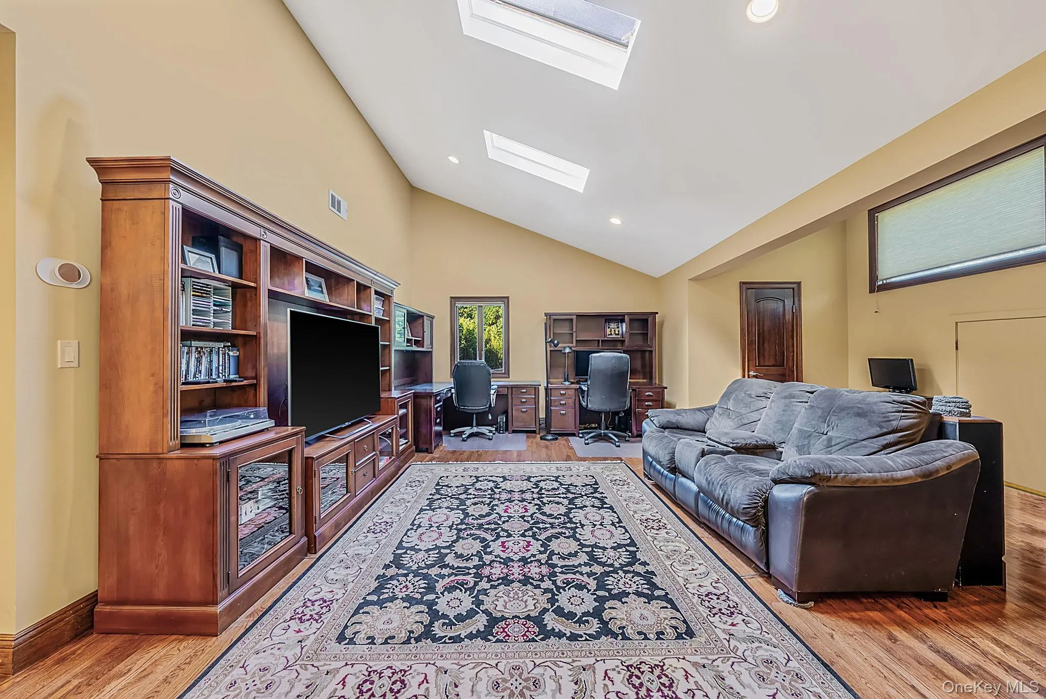 174 Dix Hills Road, Huntington, NY, 3 Bedrooms Bedrooms, 10 Rooms Rooms,2 BathroomsBathrooms,Residential,For Rent,Dix Hills,0,1025247 174 Dix Hills Road, Huntington, NY, 3 Bedrooms Bedrooms, 10 Rooms Rooms,2 BathroomsBathrooms,Residential,For Rent,Dix Hills,0,1025247