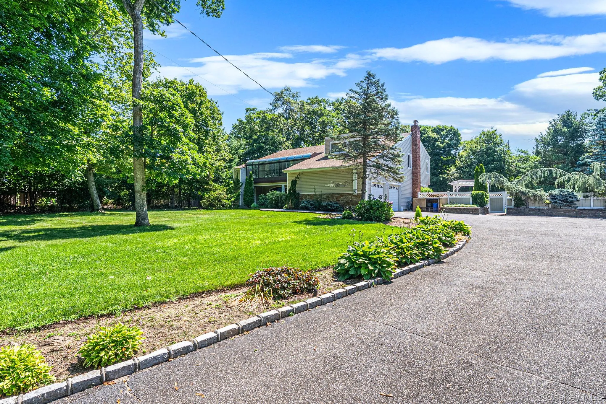 174 Dix Hills Road, Huntington, NY, 3 Bedrooms Bedrooms, 10 Rooms Rooms,2 BathroomsBathrooms,Residential,For Rent,Dix Hills,0,1025247 174 Dix Hills Road, Huntington, NY, 3 Bedrooms Bedrooms, 10 Rooms Rooms,2 BathroomsBathrooms,Residential,For Rent,Dix Hills,0,1025247