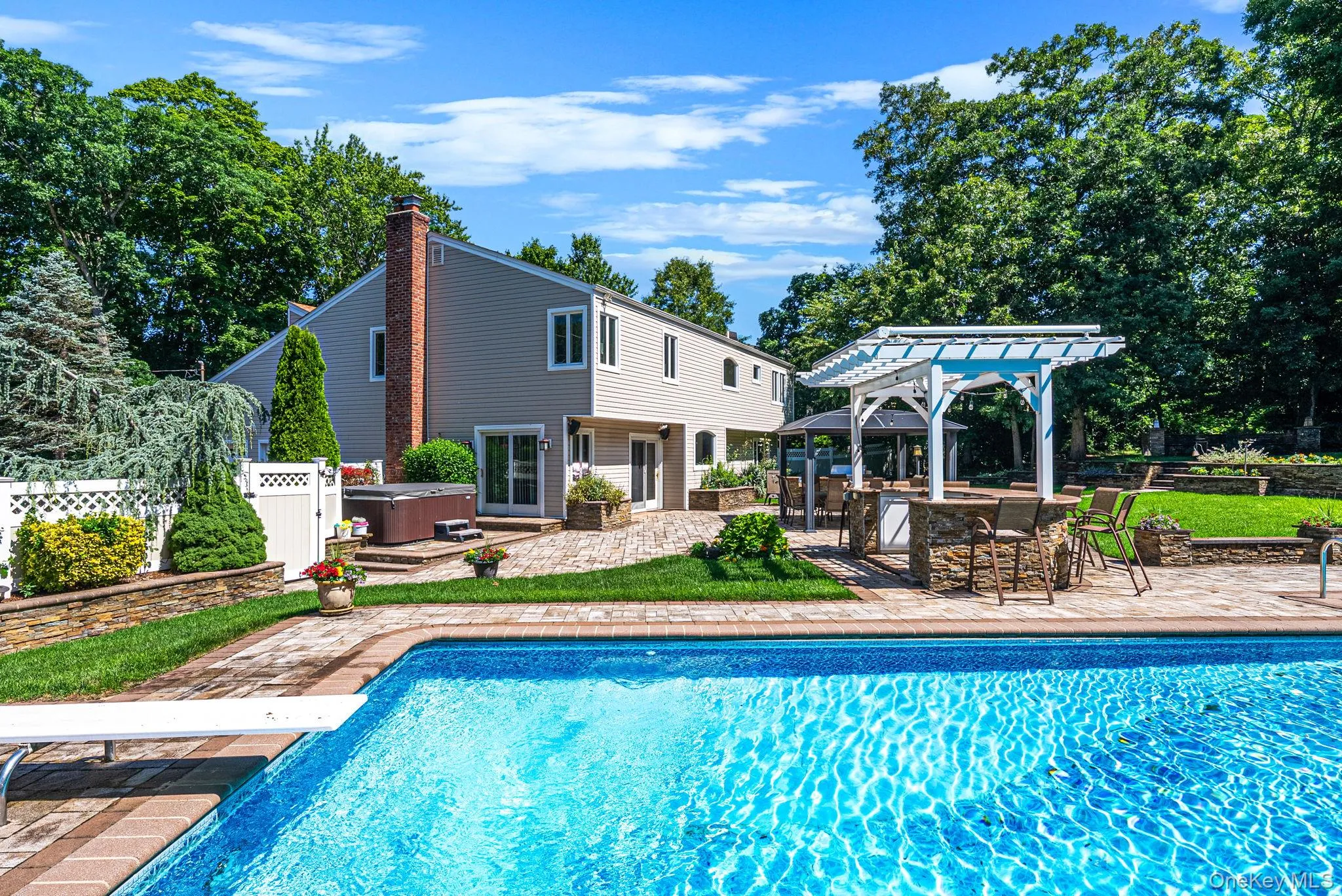 174 Dix Hills Road, Huntington, NY, 3 Bedrooms Bedrooms, 10 Rooms Rooms,2 BathroomsBathrooms,Residential,For Rent,Dix Hills,0,1025247 174 Dix Hills Road, Huntington, NY, 3 Bedrooms Bedrooms, 10 Rooms Rooms,2 BathroomsBathrooms,Residential,For Rent,Dix Hills,0,1025247