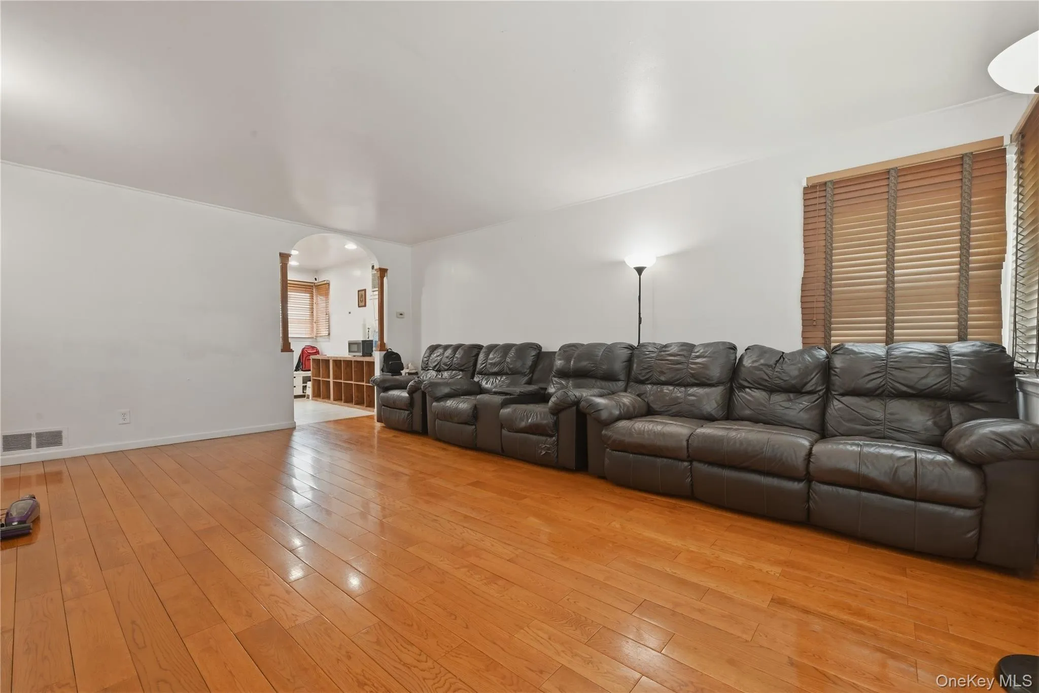 6715 215th Street, New York, NY, 3 Bedrooms Bedrooms, 7 Rooms Rooms,2 BathroomsBathrooms,Residential,For Rent,215th,0,1025248 6715 215th Street, New York, NY, 3 Bedrooms Bedrooms, 7 Rooms Rooms,2 BathroomsBathrooms,Residential,For Rent,215th,0,1025248