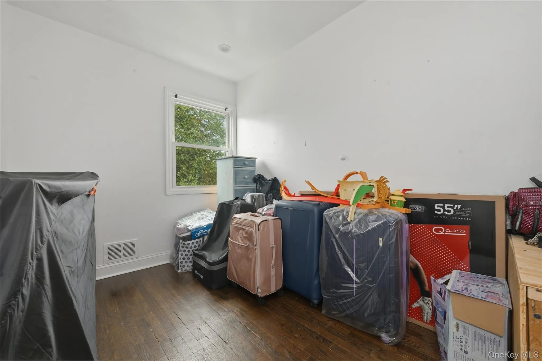6715 215th Street, New York, NY, 3 Bedrooms Bedrooms, 7 Rooms Rooms,2 BathroomsBathrooms,Residential,For Rent,215th,0,1025248 6715 215th Street, New York, NY, 3 Bedrooms Bedrooms, 7 Rooms Rooms,2 BathroomsBathrooms,Residential,For Rent,215th,0,1025248
