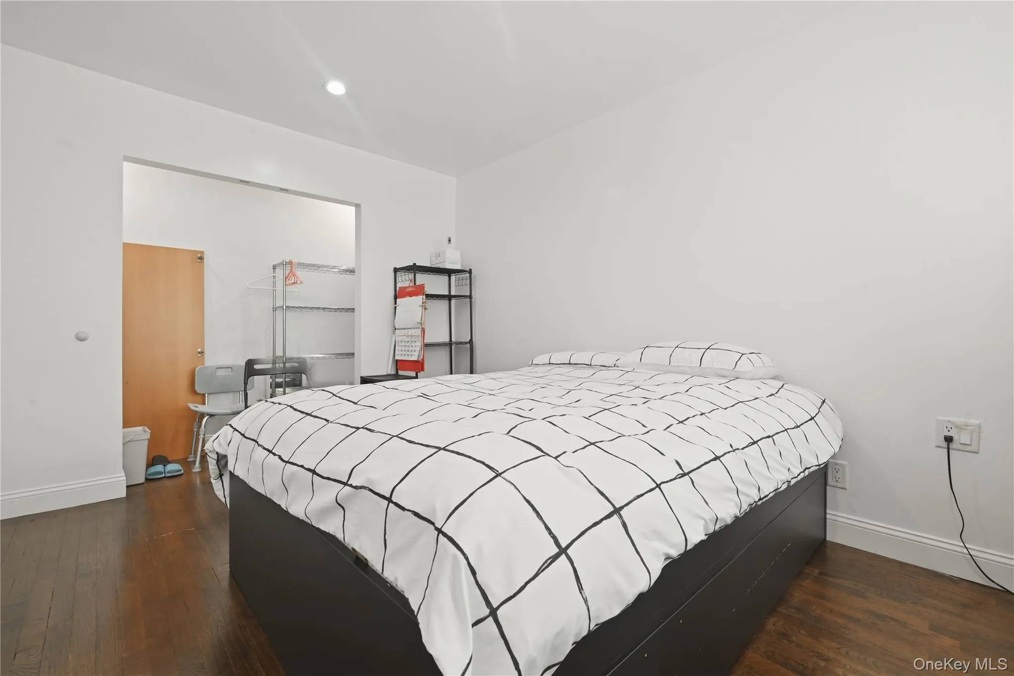 6715 215th Street, New York, NY, 3 Bedrooms Bedrooms, 7 Rooms Rooms,2 BathroomsBathrooms,Residential,For Rent,215th,0,1025248 6715 215th Street, New York, NY, 3 Bedrooms Bedrooms, 7 Rooms Rooms,2 BathroomsBathrooms,Residential,For Rent,215th,0,1025248