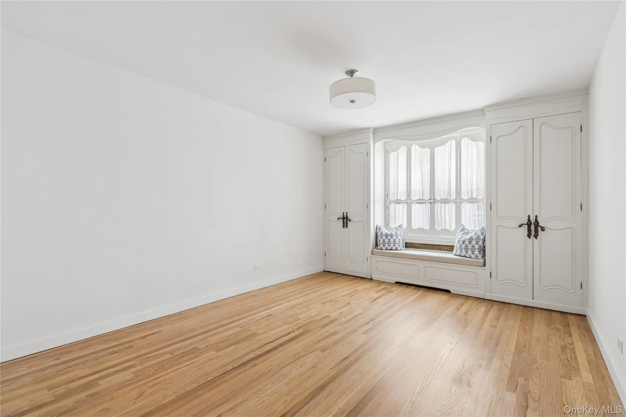 5601 Riverdale Avenue, New York, NY, 3 Bedrooms Bedrooms, 6 Rooms Rooms,2 BathroomsBathrooms,Residential,For Rent,Riverdale,0,1025249 5601 Riverdale Avenue, New York, NY, 3 Bedrooms Bedrooms, 6 Rooms Rooms,2 BathroomsBathrooms,Residential,For Rent,Riverdale,0,1025249