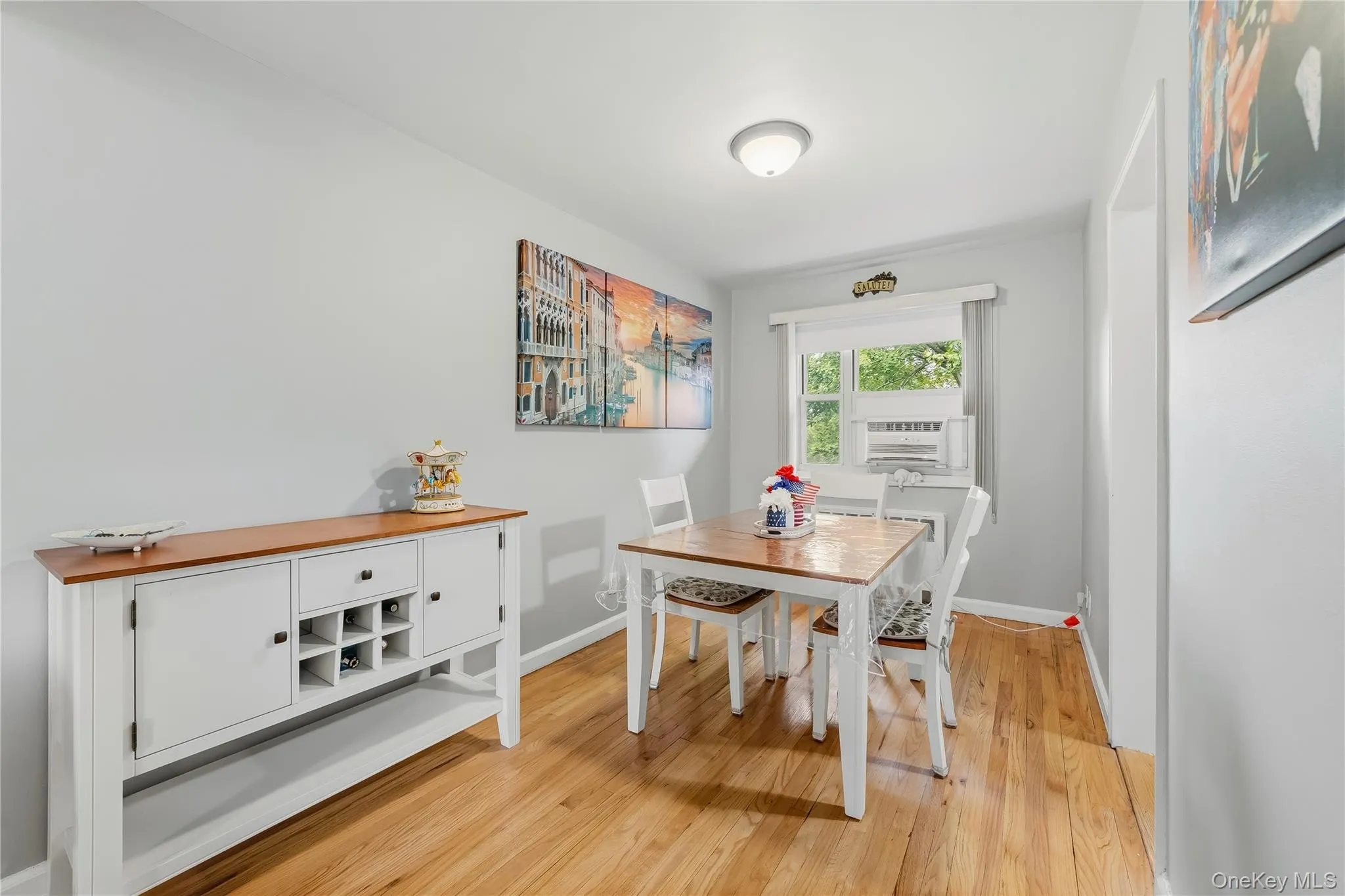836 Broadway, Yonkers, NY, 2 Bedrooms Bedrooms, 5 Rooms Rooms,1 BathroomBathrooms,Residential,For Rent,Broadway,0,1025264 836 Broadway, Yonkers, NY, 2 Bedrooms Bedrooms, 5 Rooms Rooms,1 BathroomBathrooms,Residential,For Rent,Broadway,0,1025264