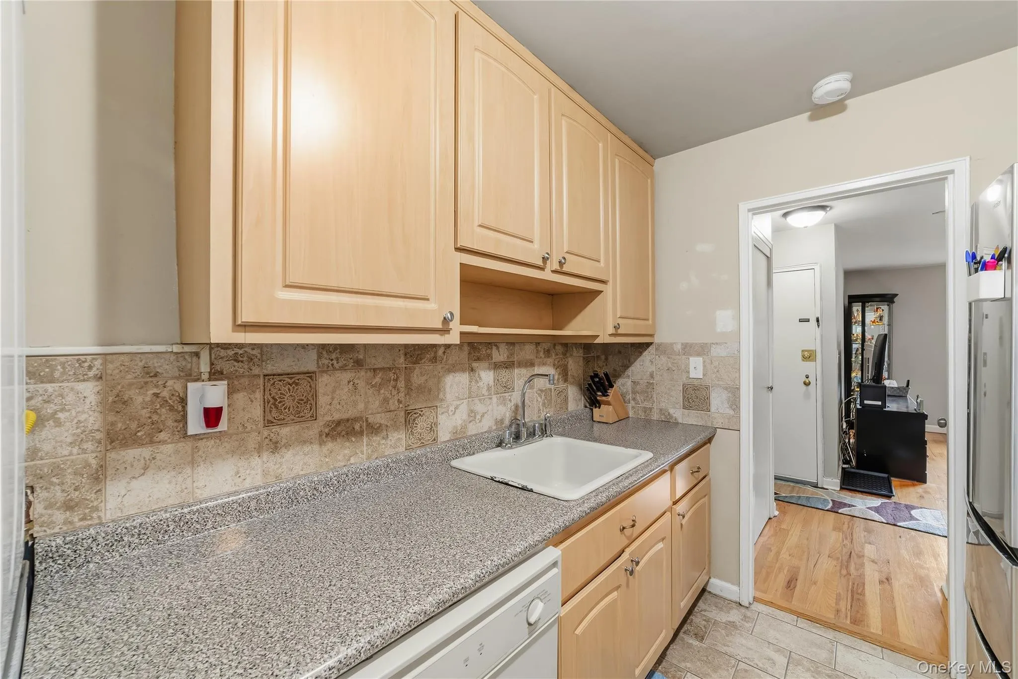 836 Broadway, Yonkers, NY, 2 Bedrooms Bedrooms, 5 Rooms Rooms,1 BathroomBathrooms,Residential,For Rent,Broadway,0,1025264 836 Broadway, Yonkers, NY, 2 Bedrooms Bedrooms, 5 Rooms Rooms,1 BathroomBathrooms,Residential,For Rent,Broadway,0,1025264