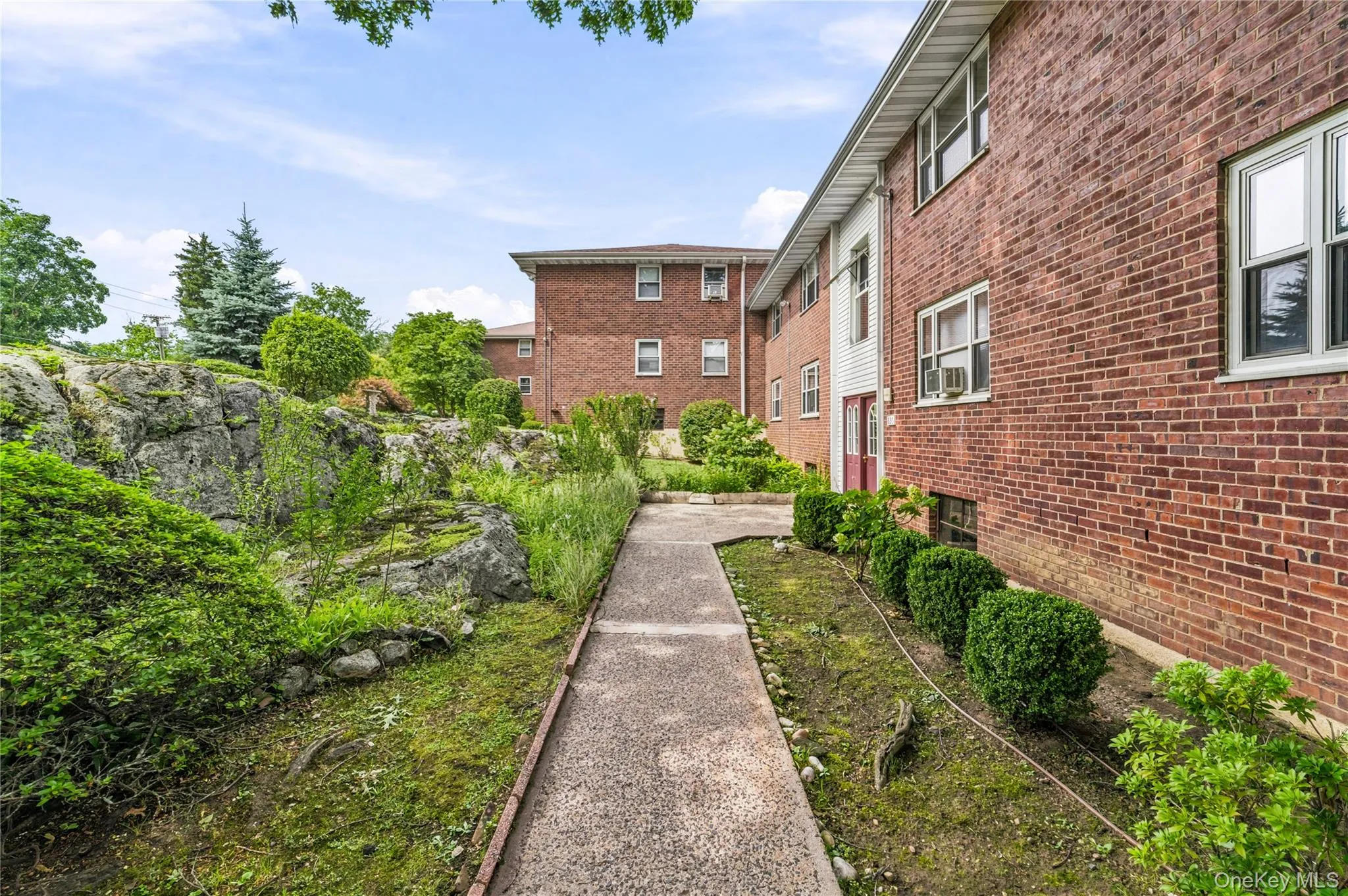 836 Broadway, Yonkers, NY, 2 Bedrooms Bedrooms, 5 Rooms Rooms,1 BathroomBathrooms,Residential,For Rent,Broadway,0,1025264 836 Broadway, Yonkers, NY, 2 Bedrooms Bedrooms, 5 Rooms Rooms,1 BathroomBathrooms,Residential,For Rent,Broadway,0,1025264