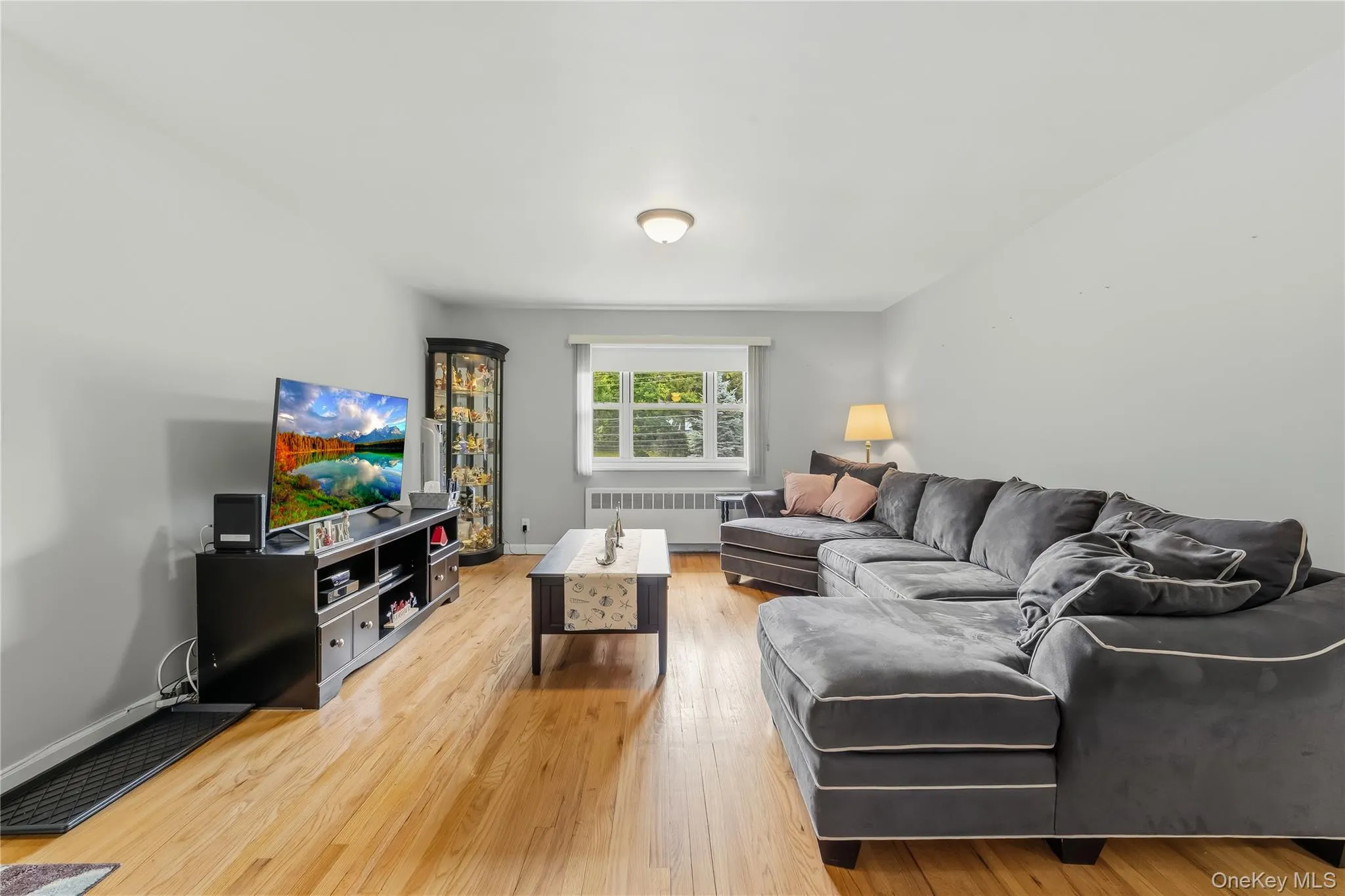 836 Broadway, Yonkers, NY, 2 Bedrooms Bedrooms, 5 Rooms Rooms,1 BathroomBathrooms,Residential,For Rent,Broadway,0,1025264 836 Broadway, Yonkers, NY, 2 Bedrooms Bedrooms, 5 Rooms Rooms,1 BathroomBathrooms,Residential,For Rent,Broadway,0,1025264