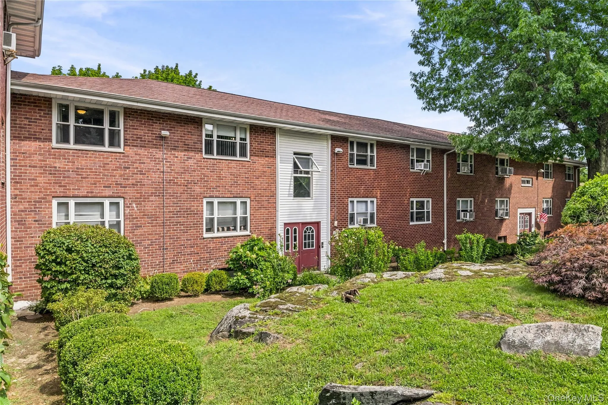 836 Broadway, Yonkers, NY, 2 Bedrooms Bedrooms, 5 Rooms Rooms,1 BathroomBathrooms,Residential,For Rent,Broadway,0,1025264 836 Broadway, Yonkers, NY, 2 Bedrooms Bedrooms, 5 Rooms Rooms,1 BathroomBathrooms,Residential,For Rent,Broadway,0,1025264