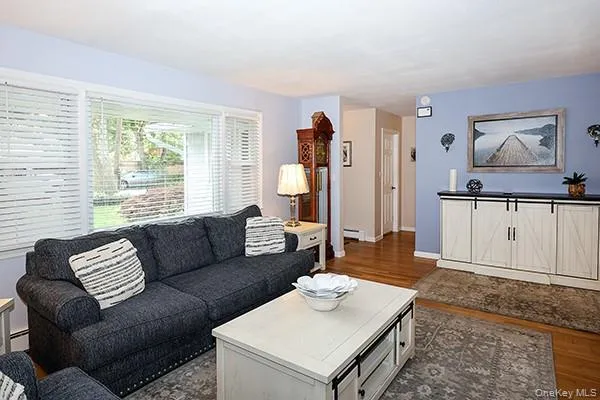 113 Iceland Drive, Huntington, NY, 3 Bedrooms Bedrooms, 5 Rooms Rooms,1 BathroomBathrooms,Residential,For Rent,Iceland,0,1025265 113 Iceland Drive, Huntington, NY, 3 Bedrooms Bedrooms, 5 Rooms Rooms,1 BathroomBathrooms,Residential,For Rent,Iceland,0,1025265