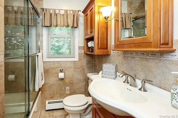 113 Iceland Drive, Huntington, NY, 3 Bedrooms Bedrooms, 5 Rooms Rooms,1 BathroomBathrooms,Residential,For Rent,Iceland,0,1025265 113 Iceland Drive, Huntington, NY, 3 Bedrooms Bedrooms, 5 Rooms Rooms,1 BathroomBathrooms,Residential,For Rent,Iceland,0,1025265