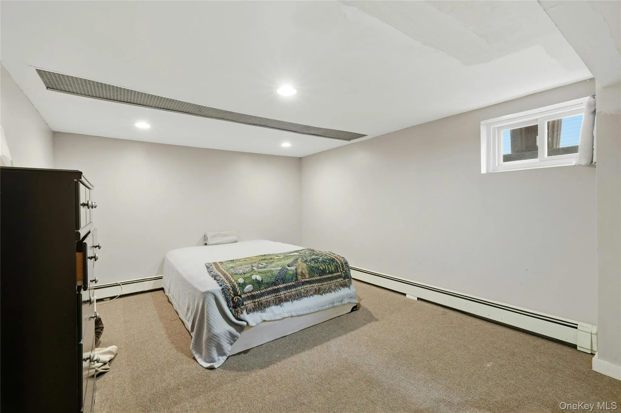 16 Superior Road, Hempstead, NY, 3 Bedrooms Bedrooms, 7 Rooms Rooms,2 BathroomsBathrooms,Residential,For Rent,Superior,0,1025267 16 Superior Road, Hempstead, NY, 3 Bedrooms Bedrooms, 7 Rooms Rooms,2 BathroomsBathrooms,Residential,For Rent,Superior,0,1025267
