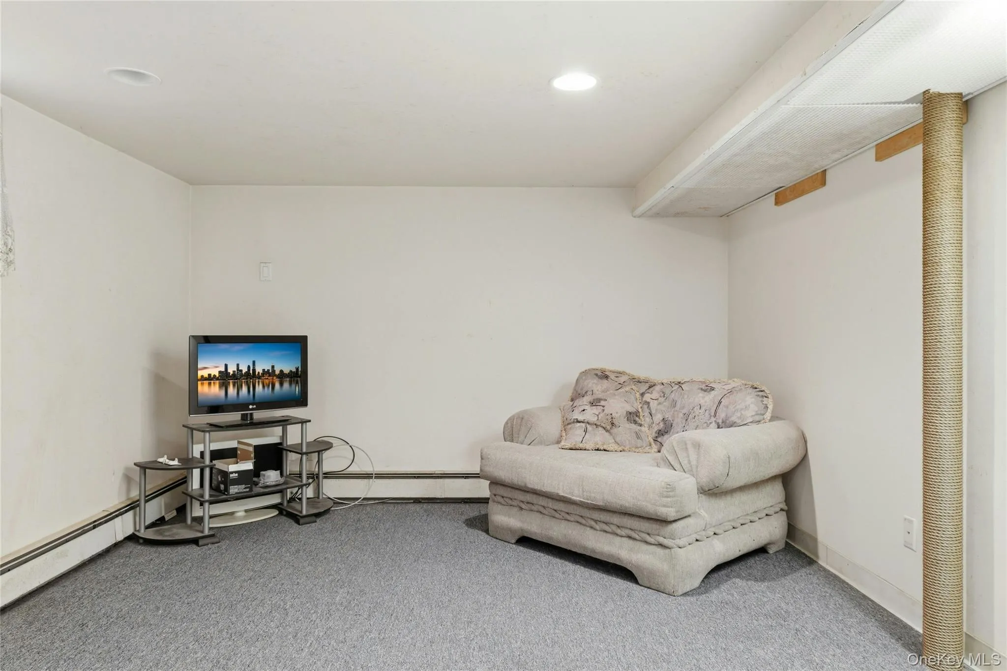 16 Superior Road, Hempstead, NY, 3 Bedrooms Bedrooms, 7 Rooms Rooms,2 BathroomsBathrooms,Residential,For Rent,Superior,0,1025267 16 Superior Road, Hempstead, NY, 3 Bedrooms Bedrooms, 7 Rooms Rooms,2 BathroomsBathrooms,Residential,For Rent,Superior,0,1025267